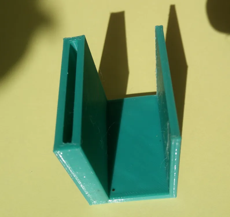 Bánh xe nước lắp đặt ngang cho vườn trên ban công