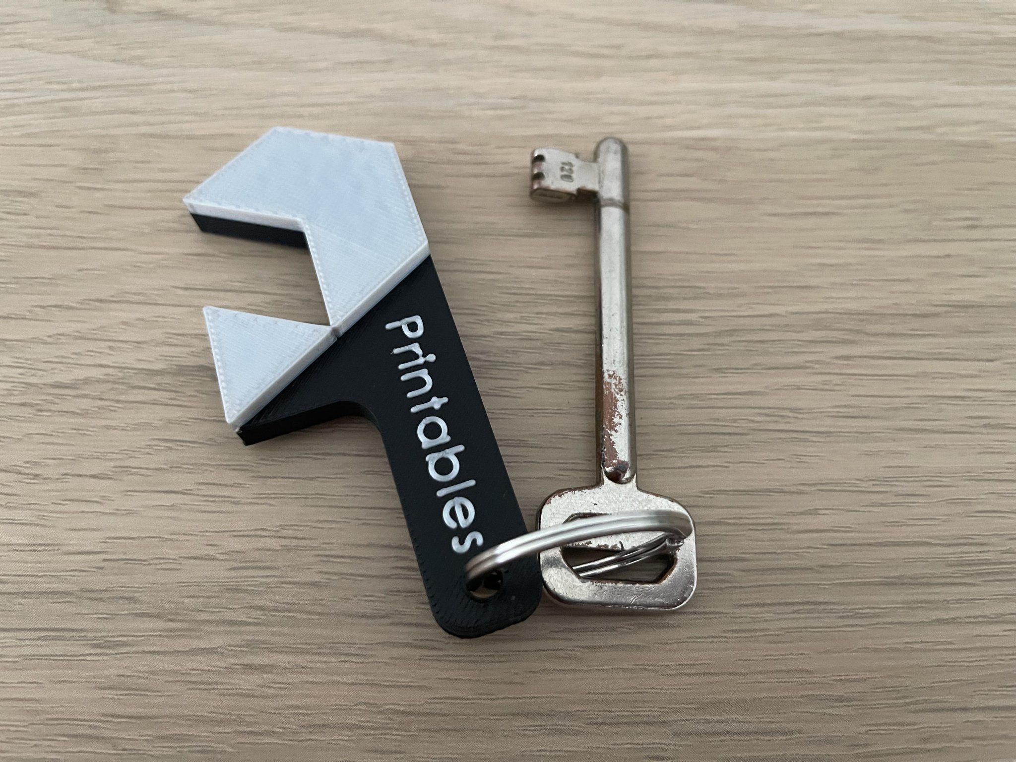 Móc khóa mở nắp chai với logo Printables