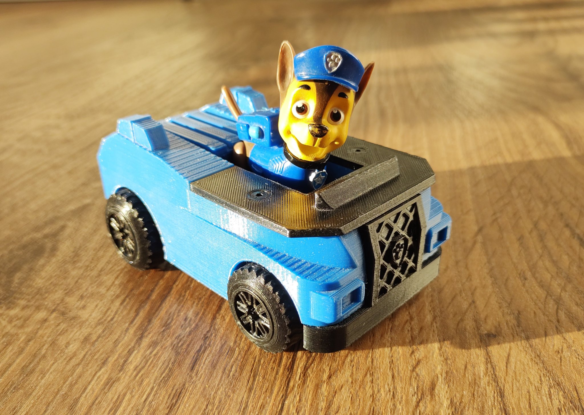 Xe cảnh sát cho chú chó trong Paw Patrol