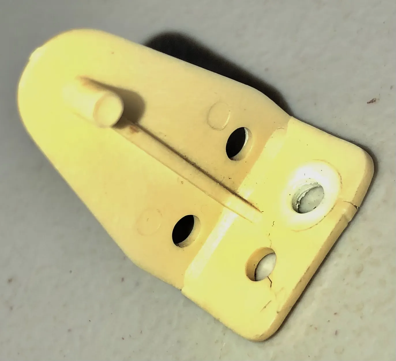 Giá đỡ rèm louver chống gió cho cửa sổ