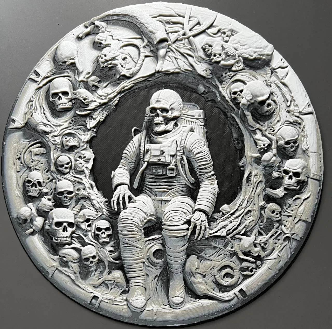 Phi hành gia bất tử khám phá vũ trụ