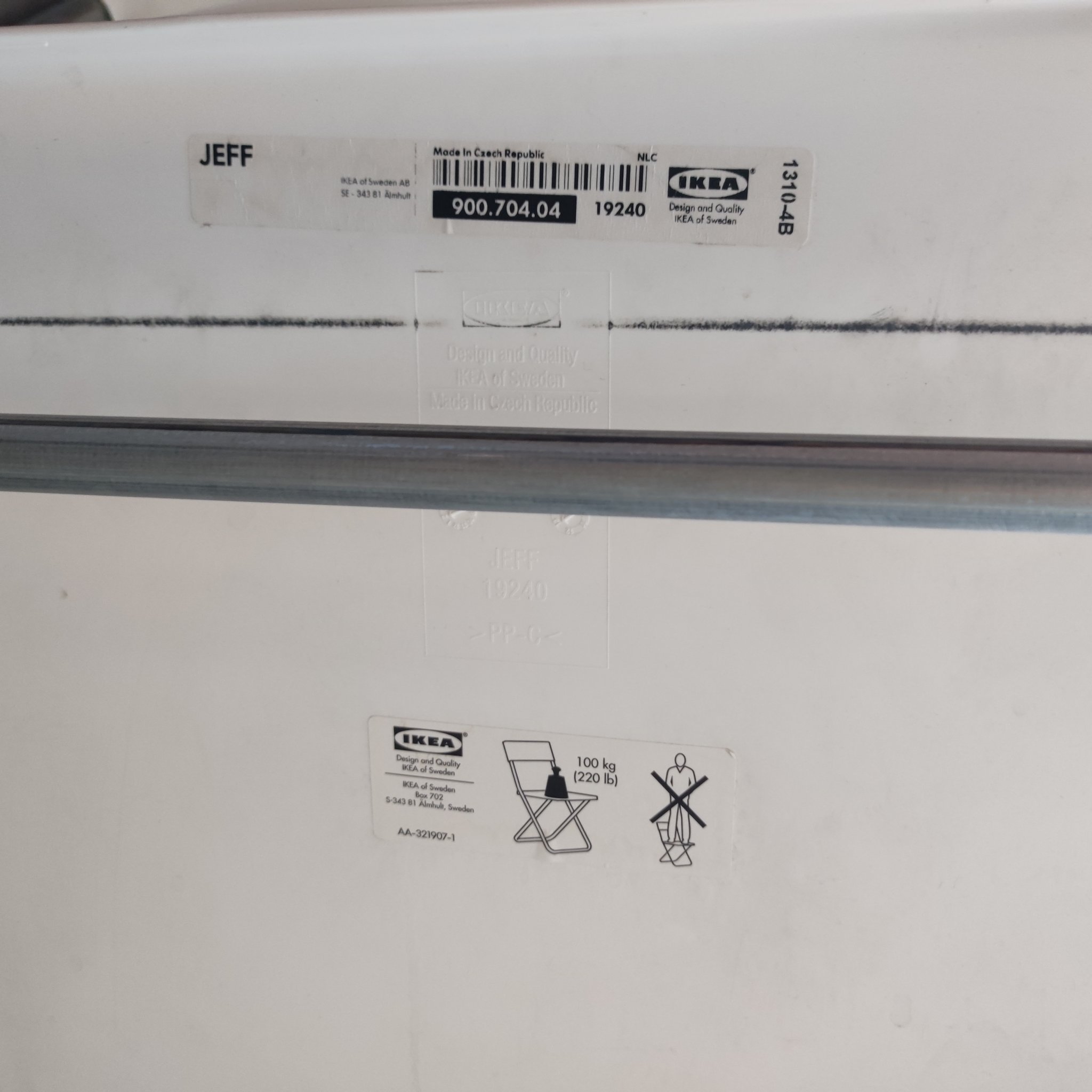 Giá đỡ chân ghế Kluzák IKEA 900.704.04