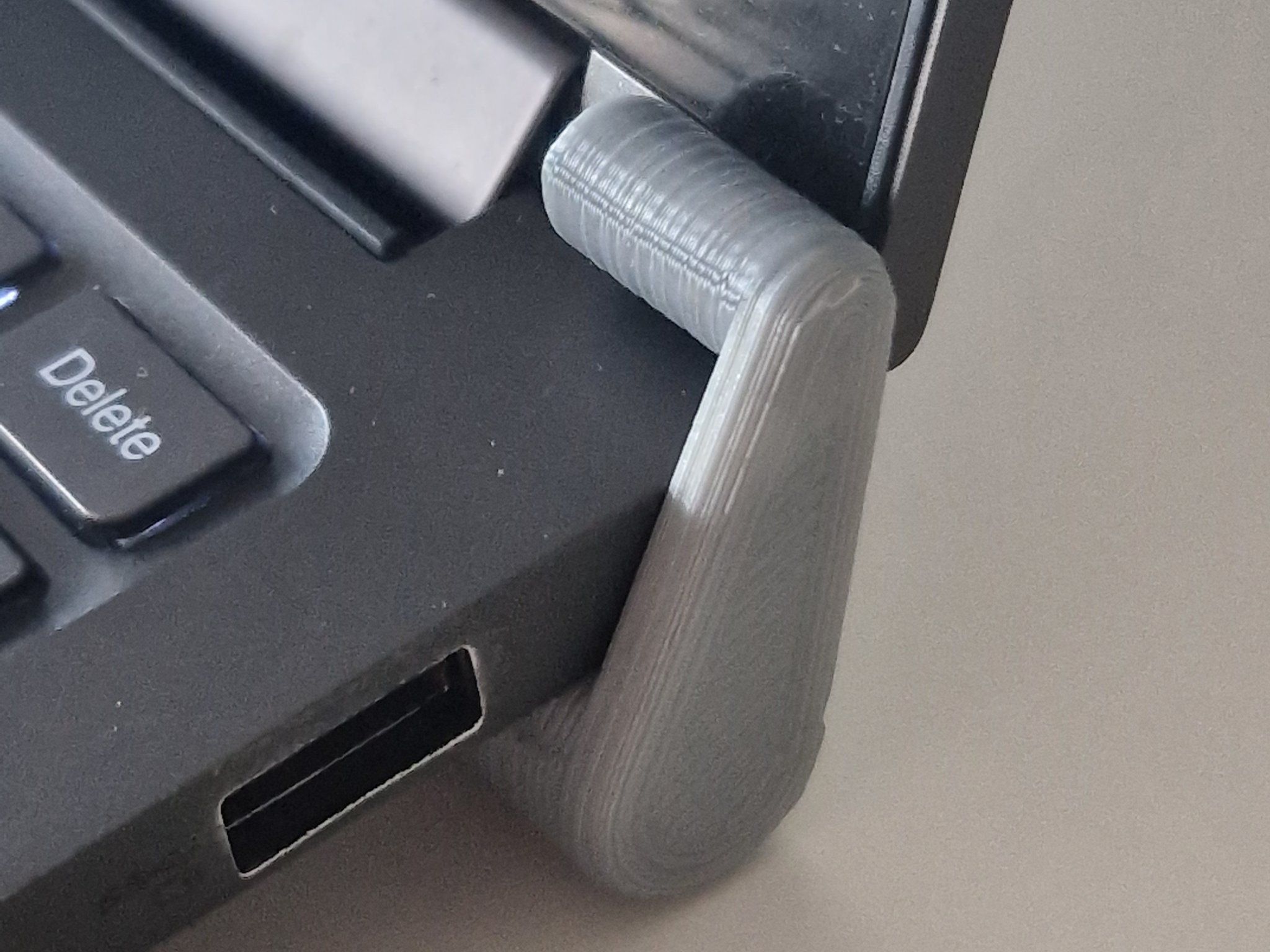 Giá đỡ laptop giúp tản nhiệt hiệu quả