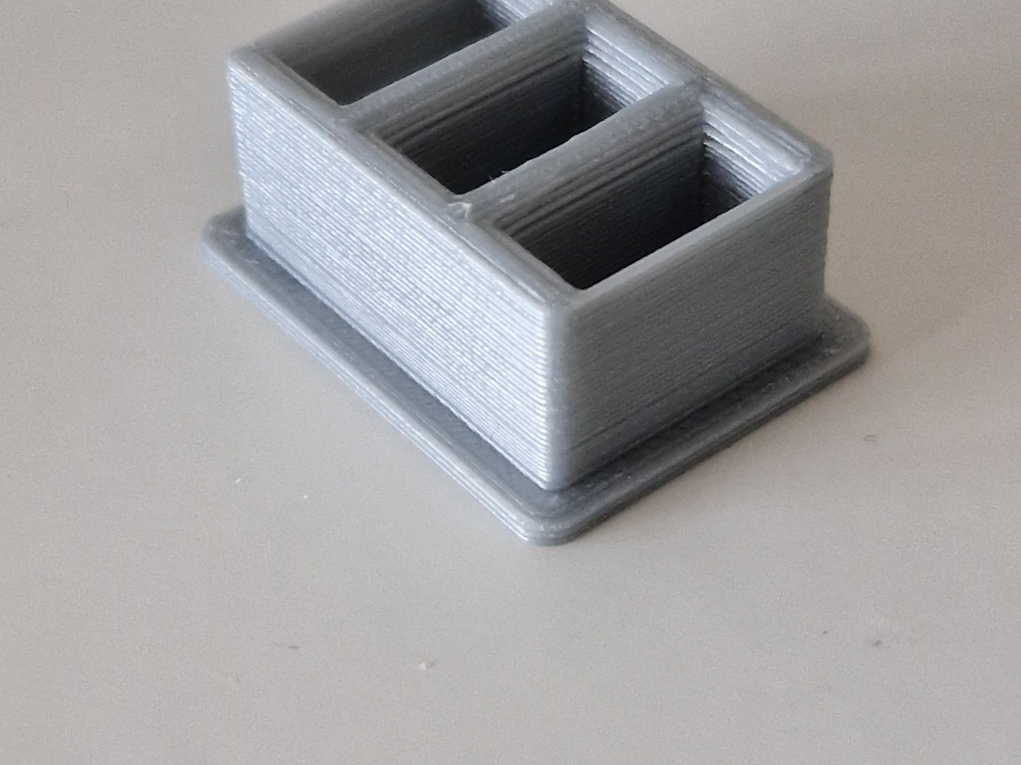 Giá đỡ cho phụ kiện USB tiện lợi