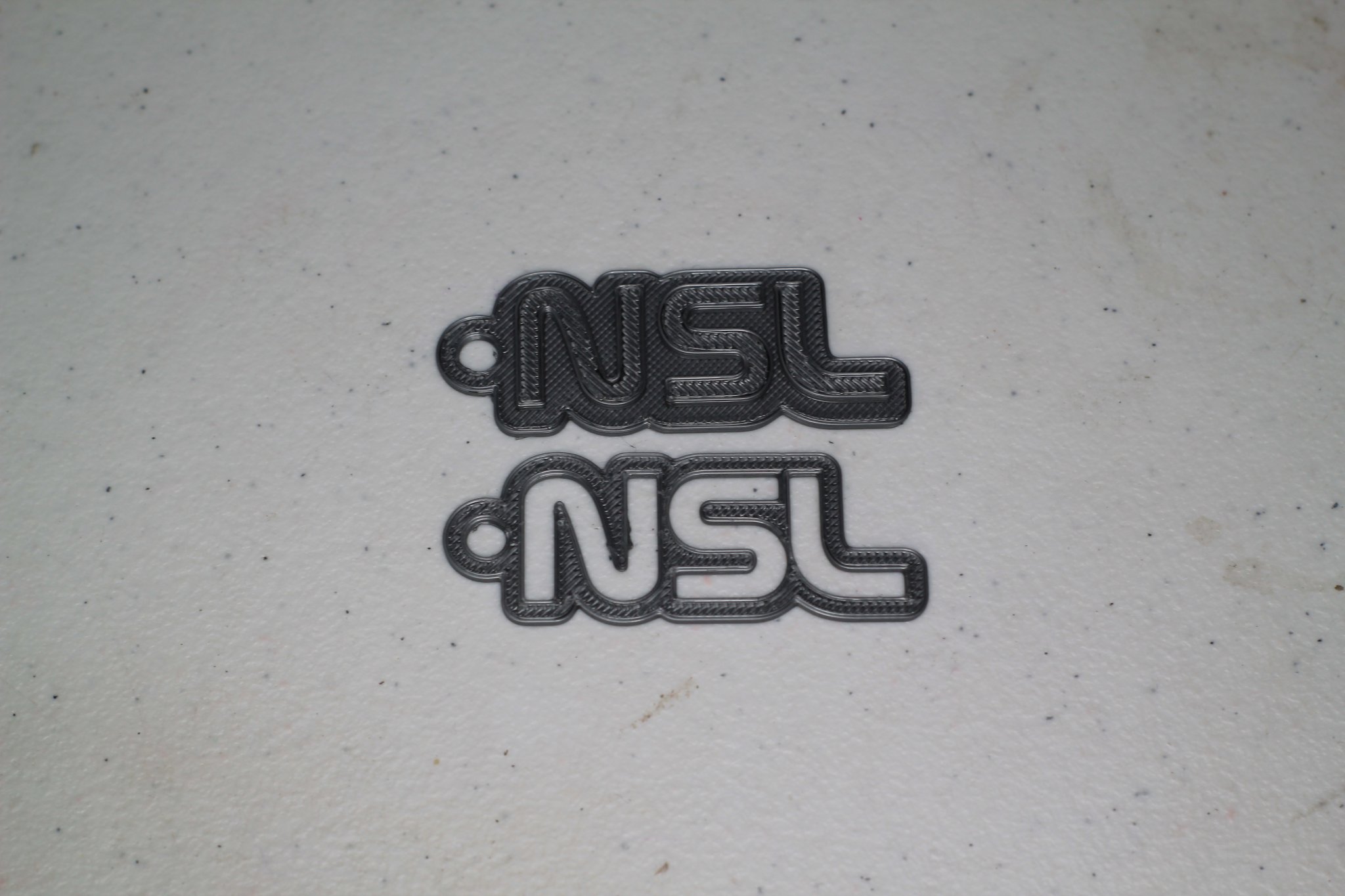 Móc khóa phong cách chữ NASA cho không gian hacker Nullspace Labs