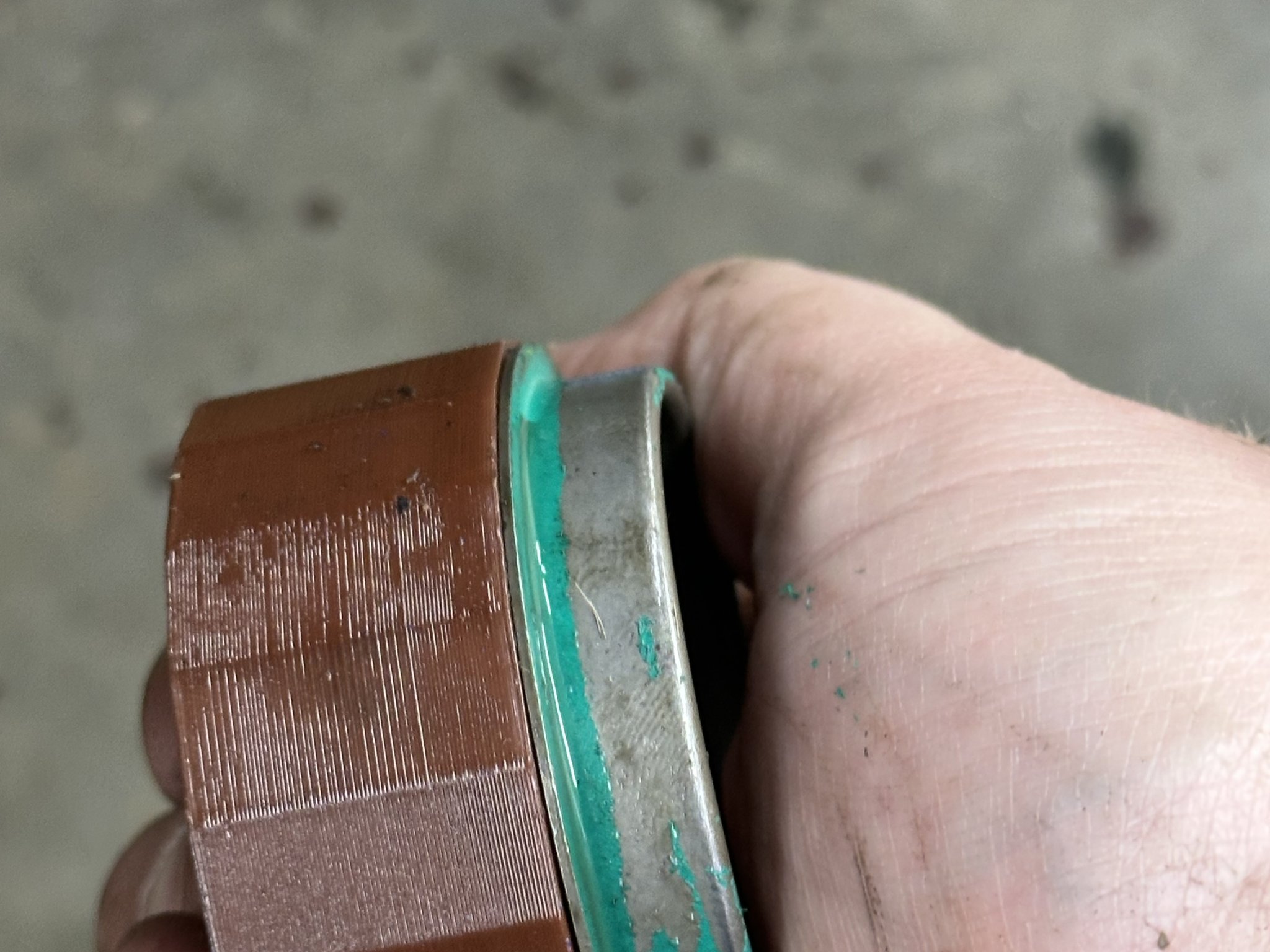 Bộ lắp đặt phốt trục đầu ra Ford Focus 2004-2011