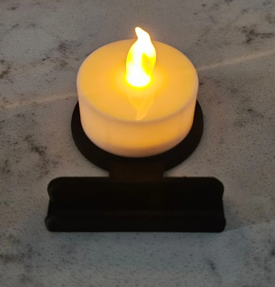 Giá đỡ ánh nến tea light bằng kính màu