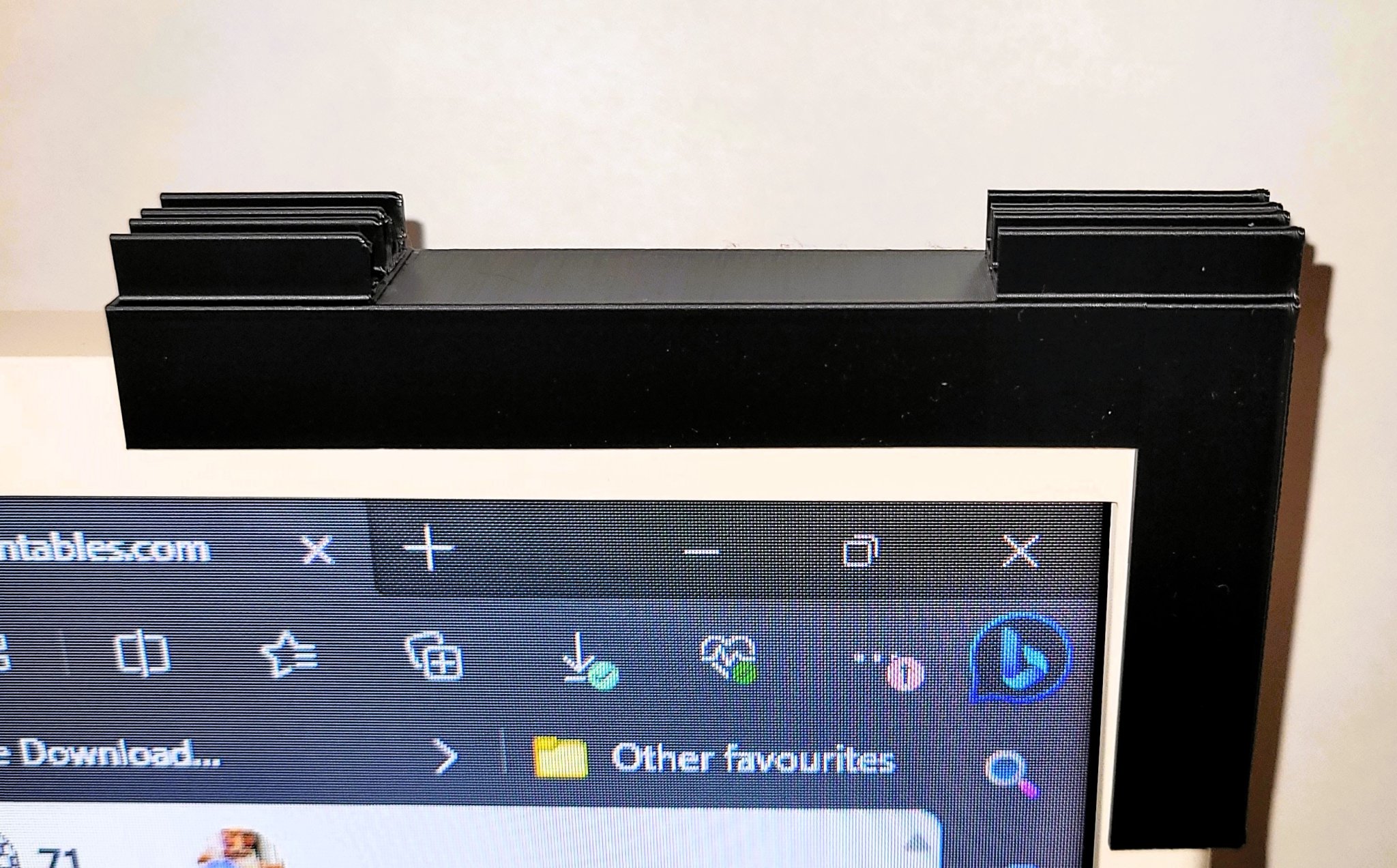 Giá đỡ cáp USB cho đèn ring light và webcam trên màn hình PC