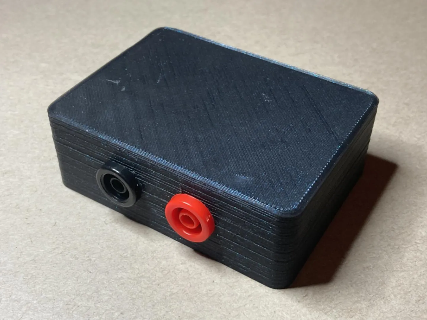 Hộp kết nối 4mm với cổng USB-A và USB-A mini