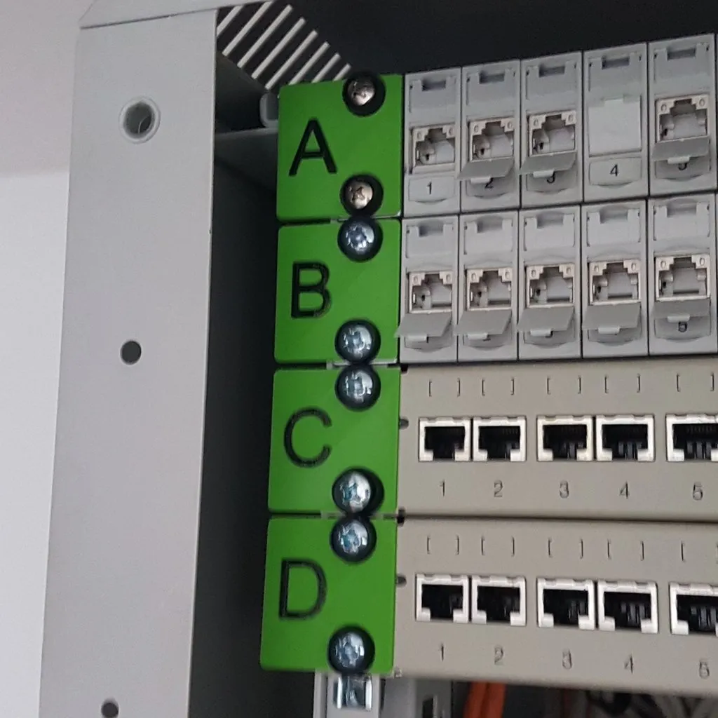 Nhãn dán cho Patchpanel và thiết bị mạng khác