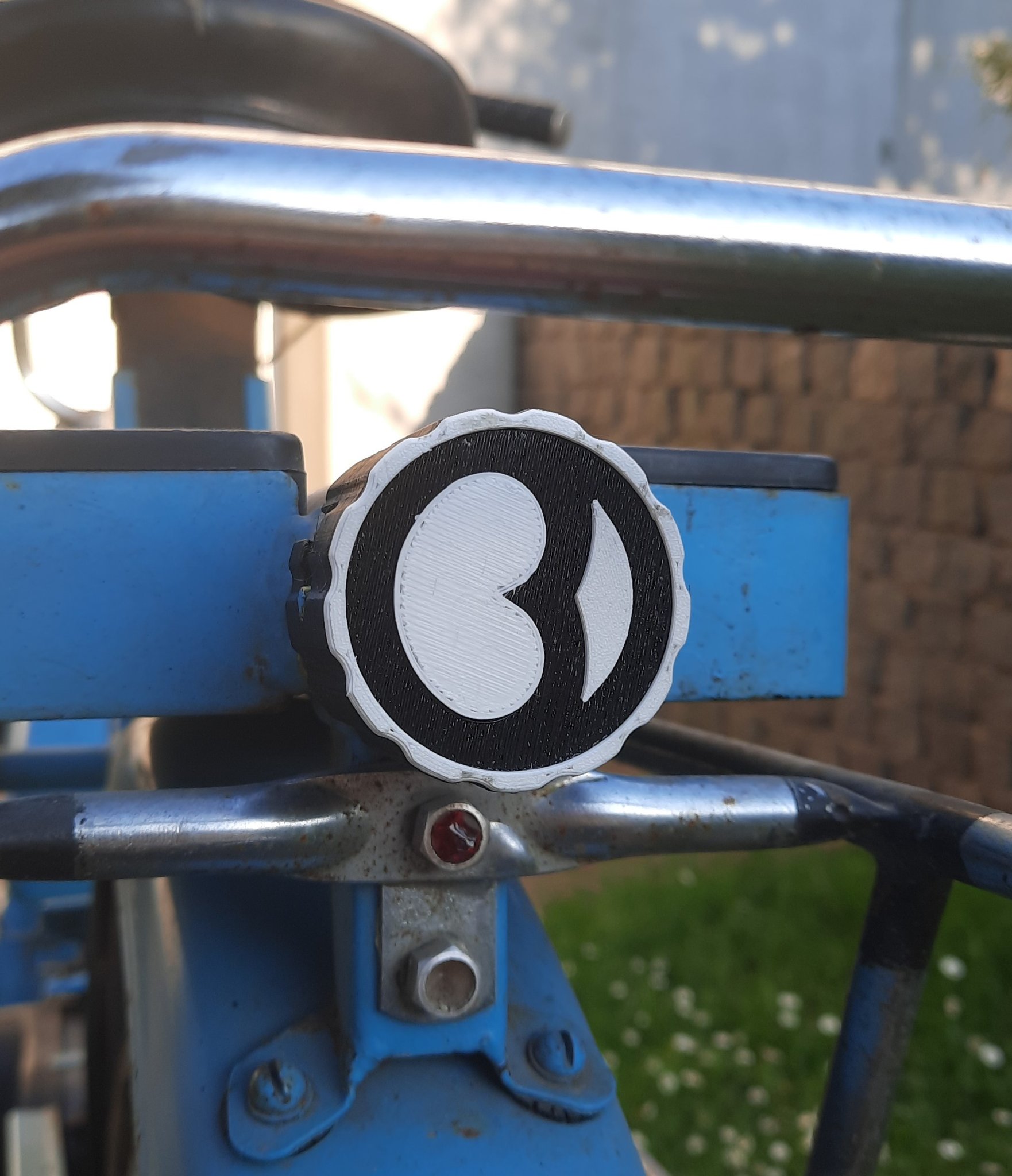 Nắp đậy cho hộp bơm lốp Babetta