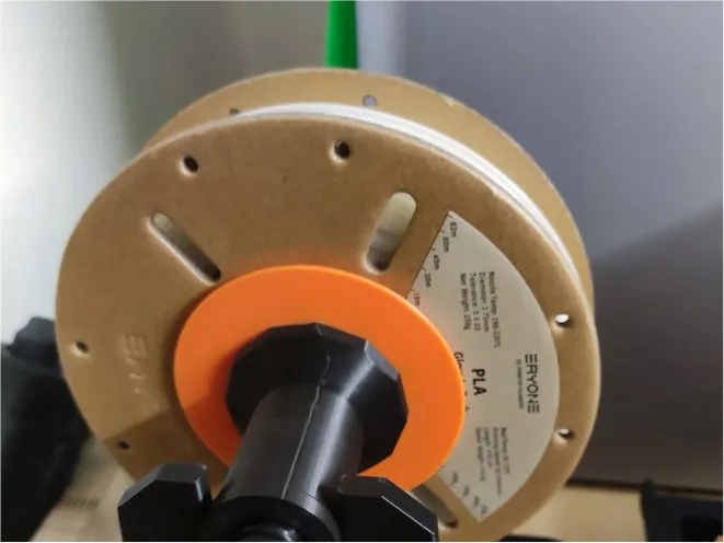 Bộ chuyển đổi cuộn filament đa năng cho máy in 3D