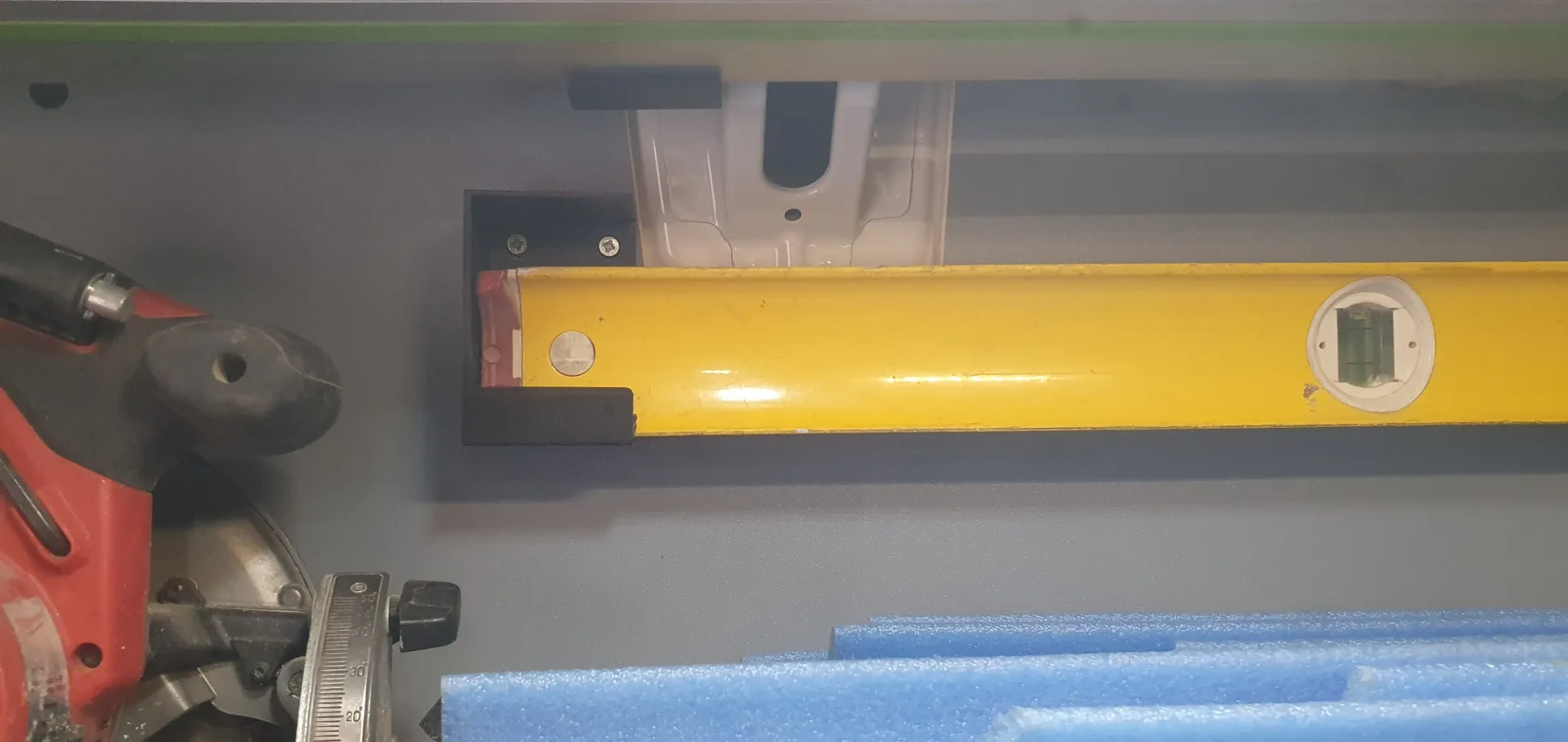 Giá đỡ mức Big Stabila R-300 cho xe hơi