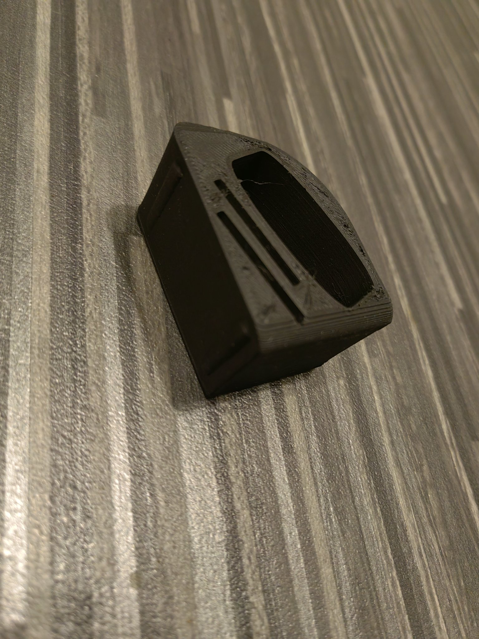 Giá đỡ chìa khóa và đồng xu cho Dodge Challenger