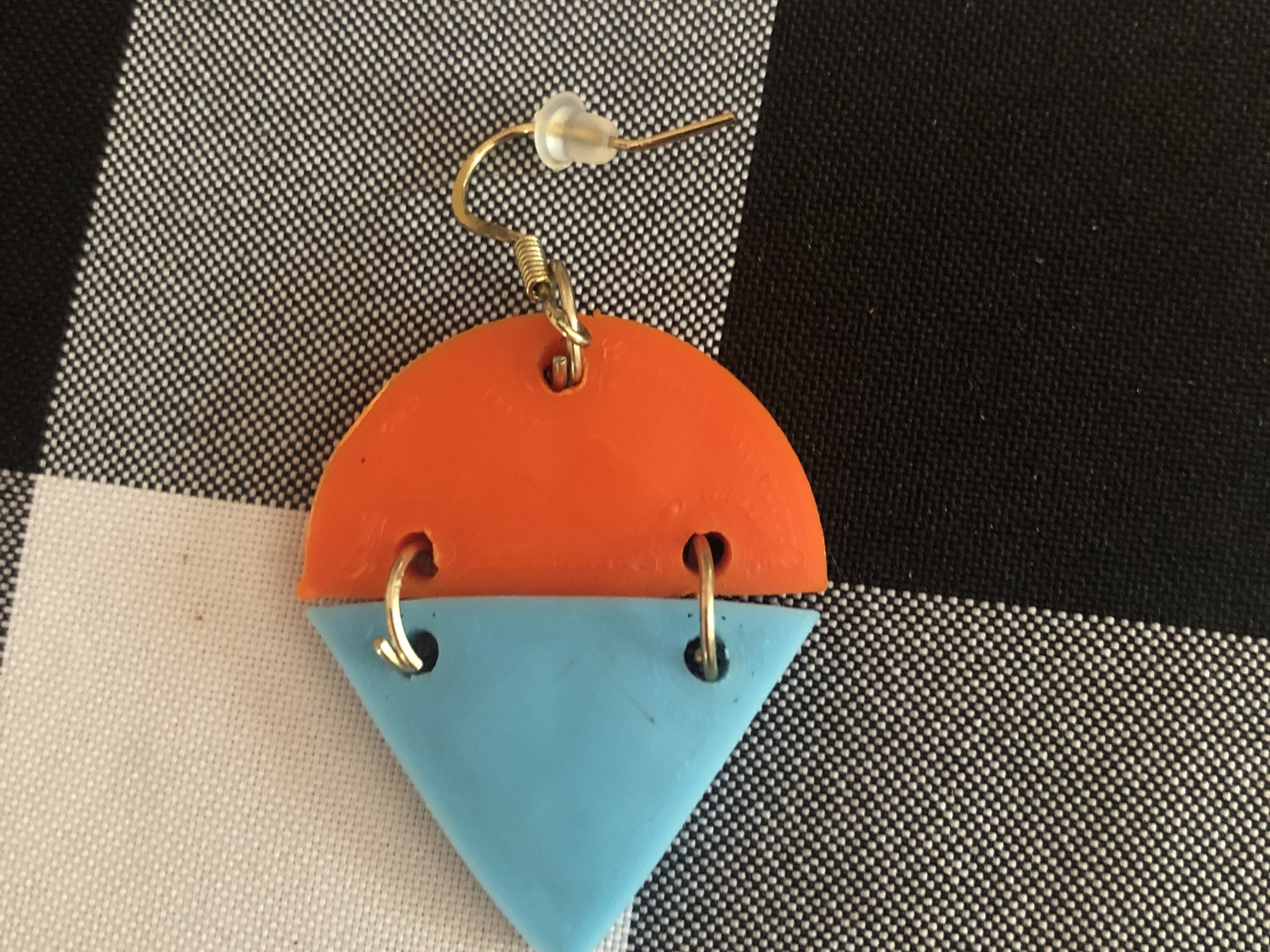 Bông tai hình kem que độc đáo thiết kế trên Tinkercad