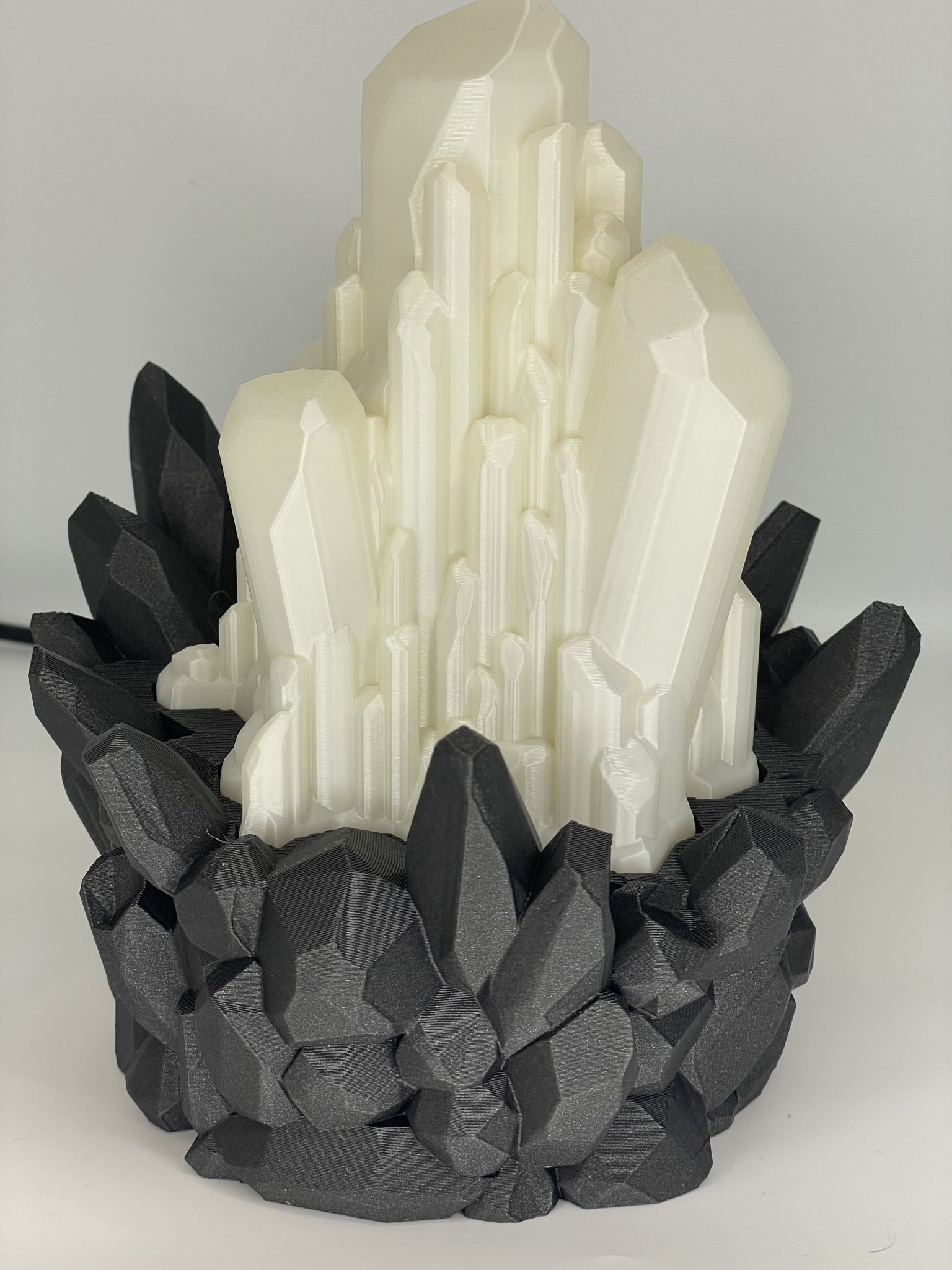 Đèn LED RGB hình tinh thể lớn hơn