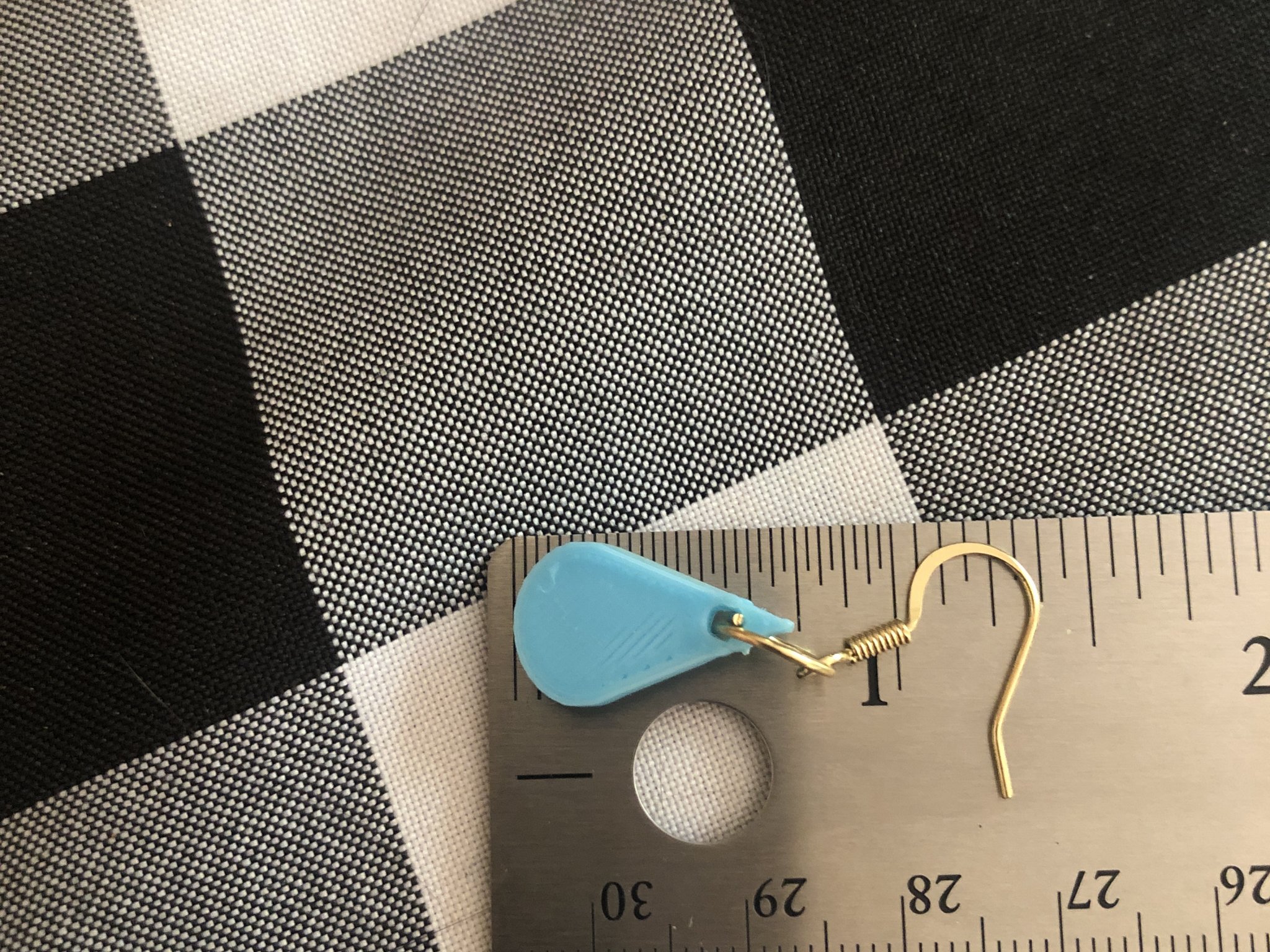 Bông tai giọt mưa thiết kế độc đáo từ Tinkercad