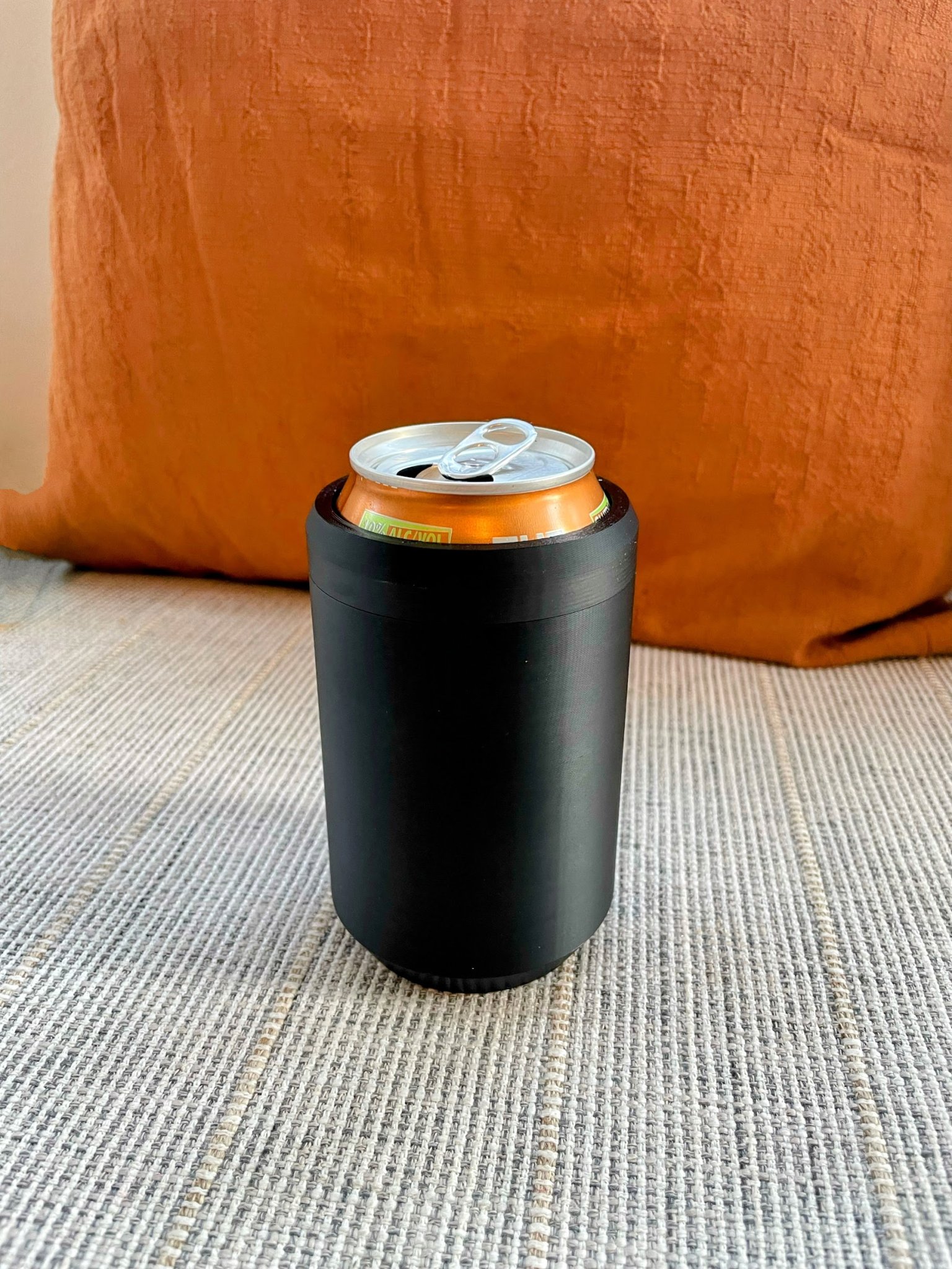 Koozie giữ lạnh với nắp vặn cho lon 12 oz