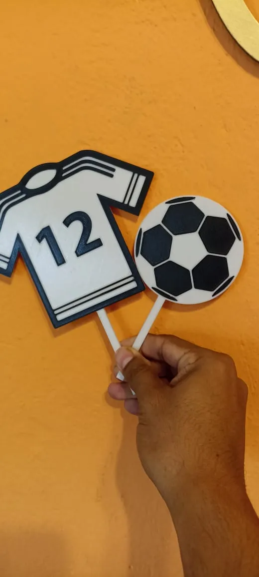 Mô hình caketopper bóng đá cho tiệc sinh nhật