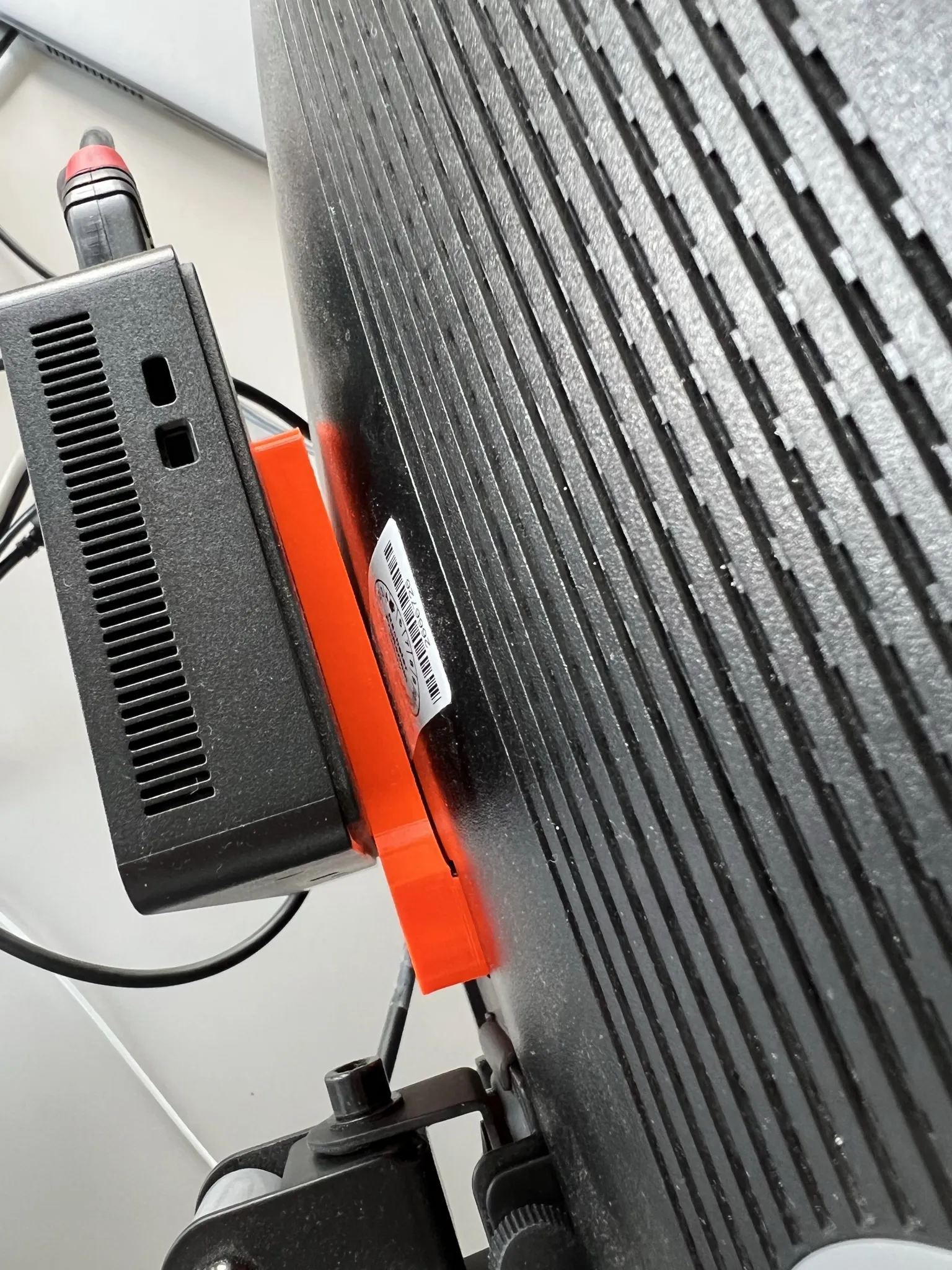 Giá đỡ trạm dock DELL theo chuẩn VESA