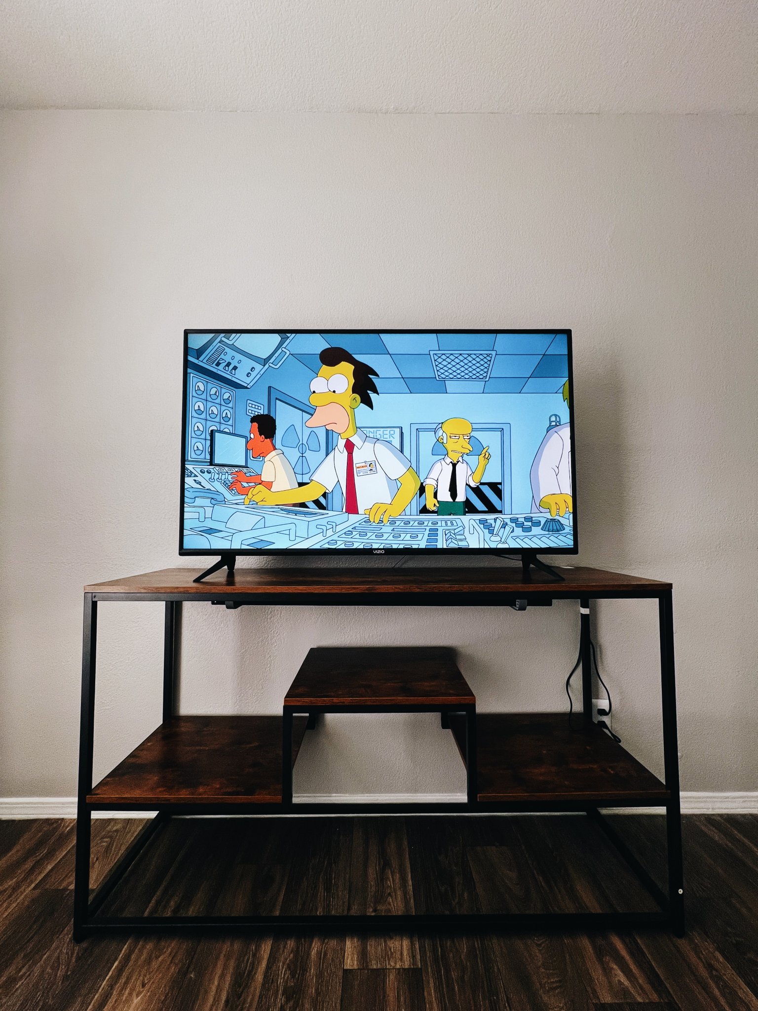 Giá đỡ thanh âm Vizio lắp dưới bàn làm việc