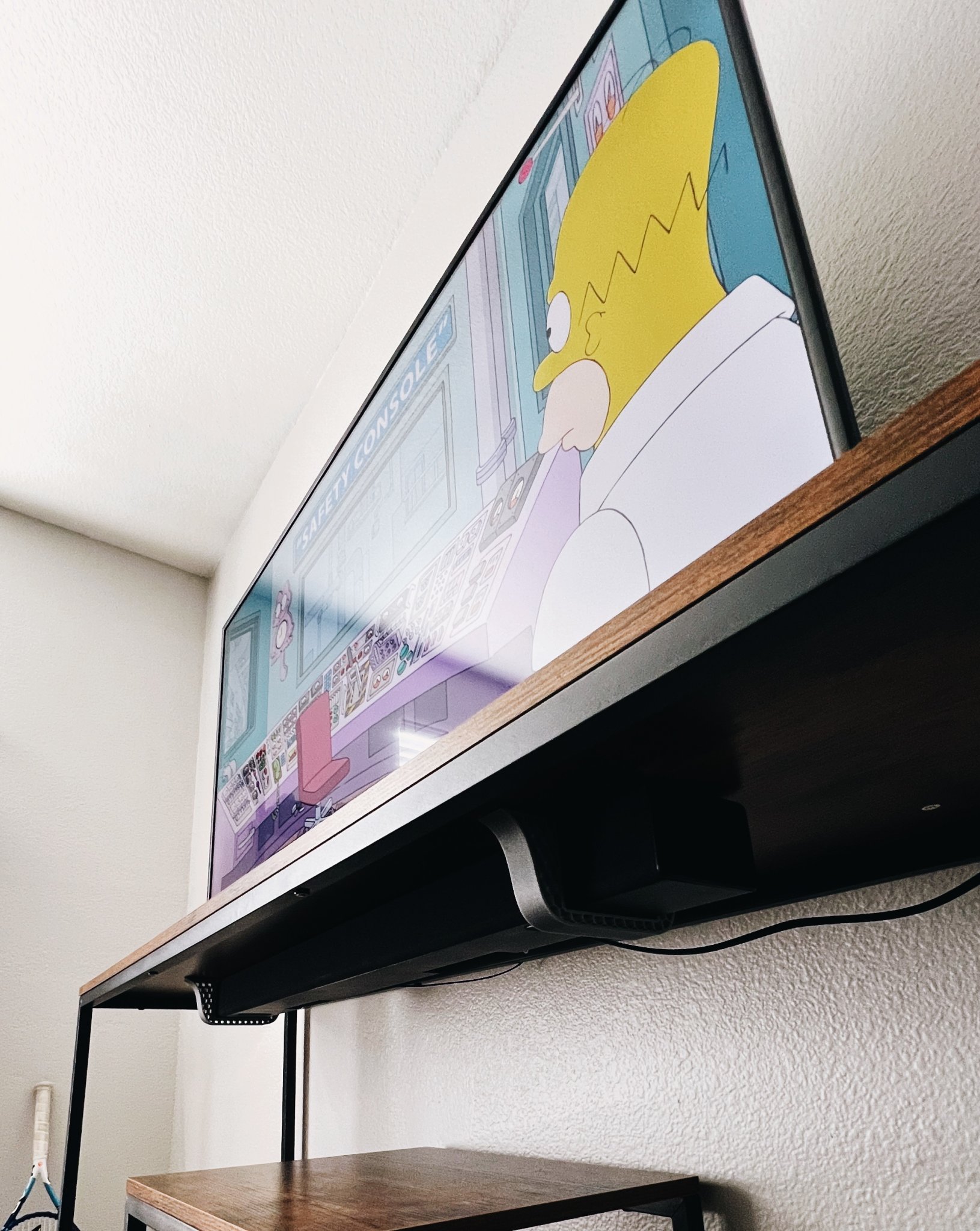 Giá đỡ thanh âm Vizio lắp dưới bàn làm việc