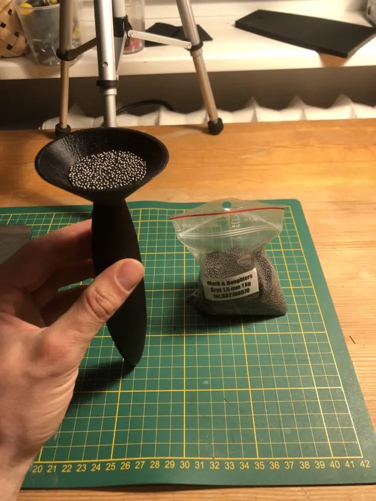 Yacht buồm điều khiển từ xa "Black Pike