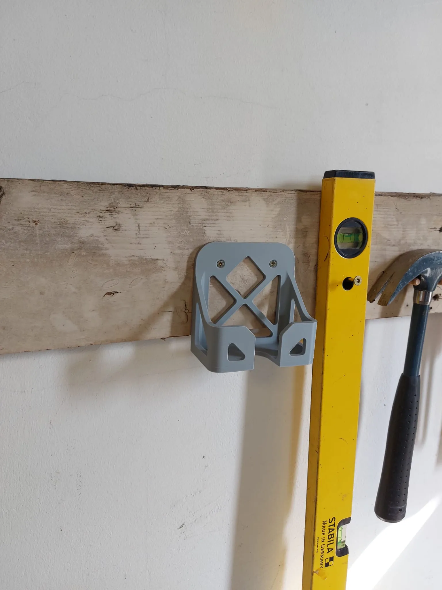 Giá đỡ thước dây tiết kiệm vật liệu