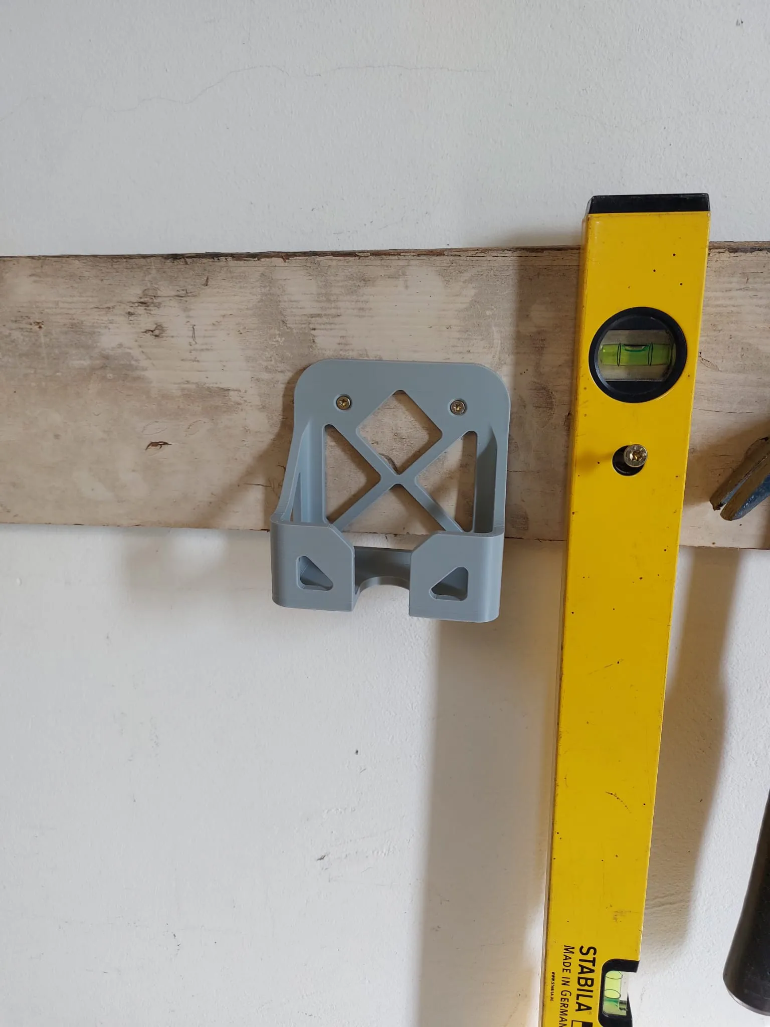 Giá đỡ thước dây tiết kiệm vật liệu