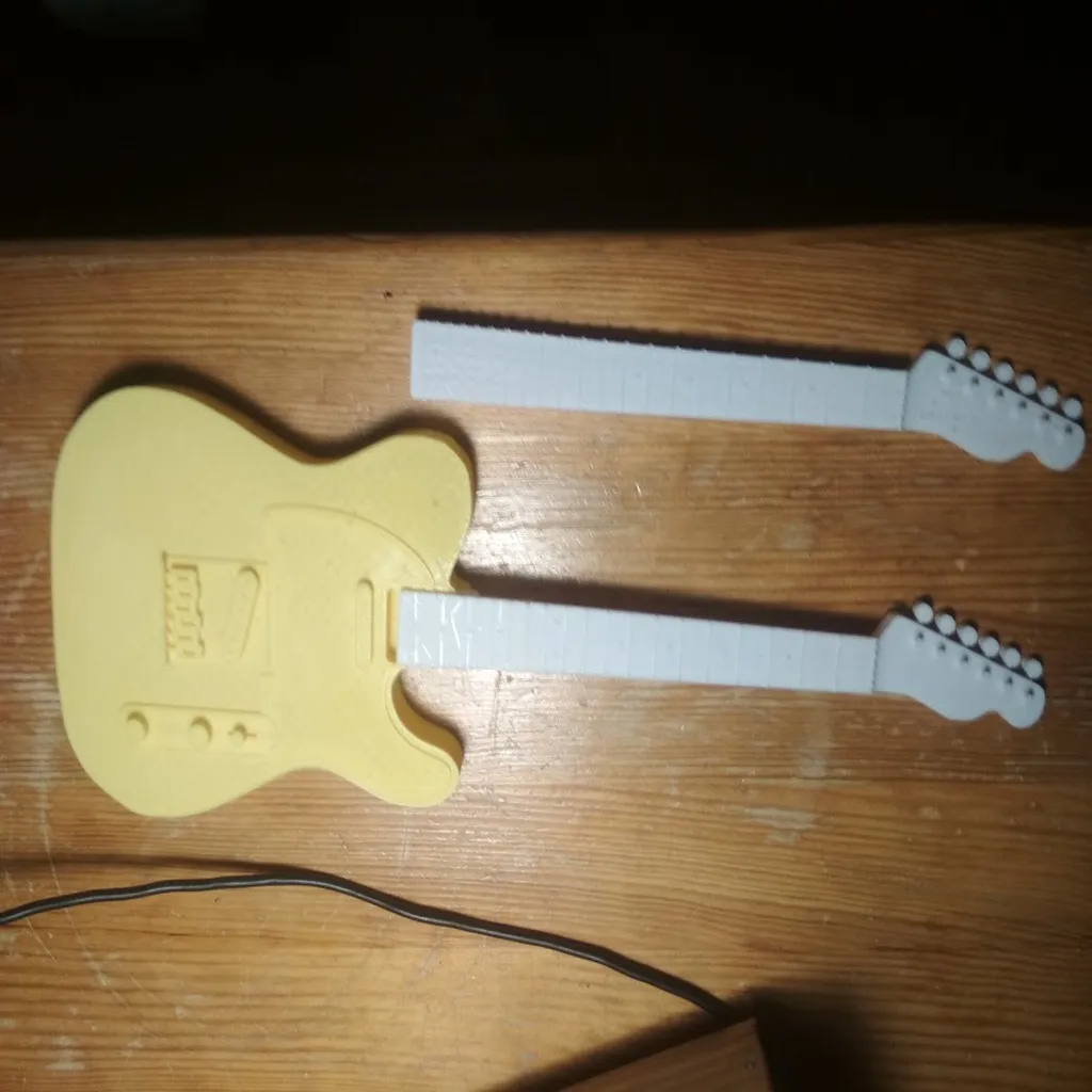 Mô hình guitar Fender Telecaster tỷ lệ 30%