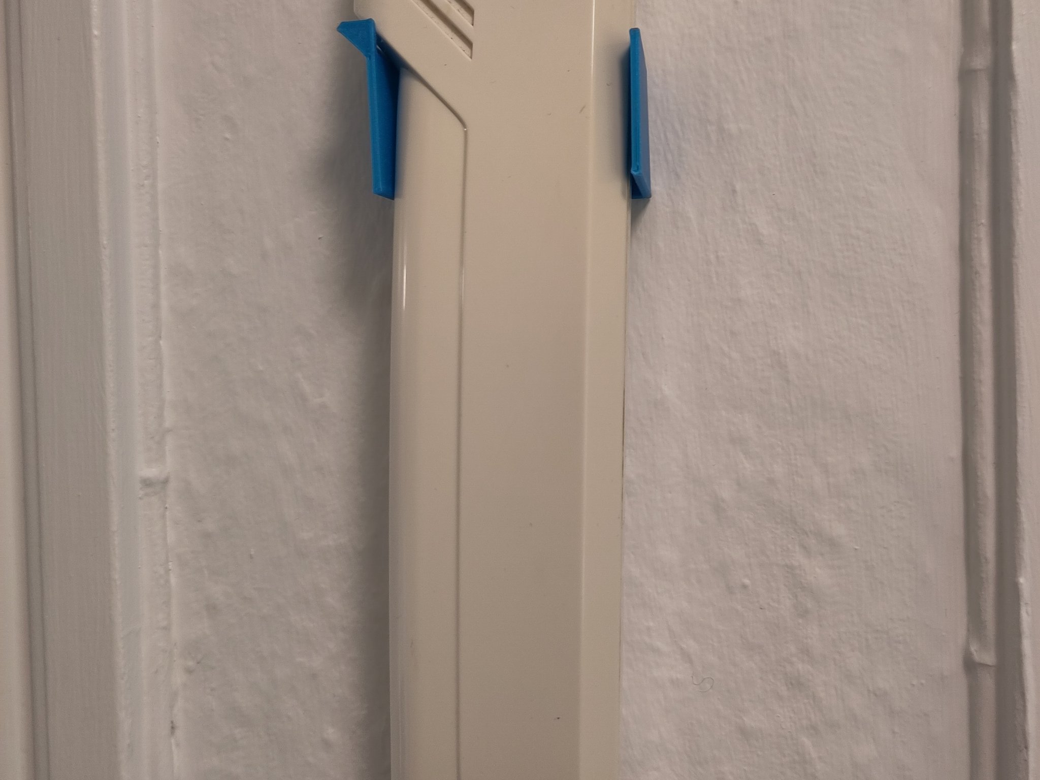 Giá đỡ điện thoại intercom gắn tường không bị làm phiền