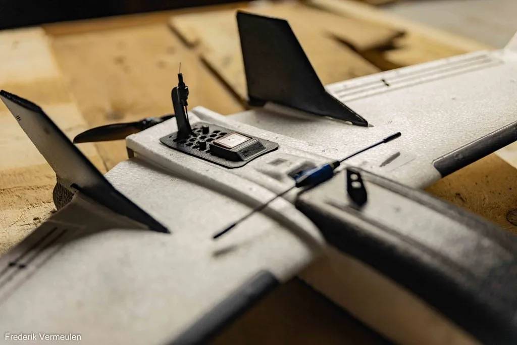 Nắp che ESC ZoHD Dart 250 và giá đỡ VTX, GPS