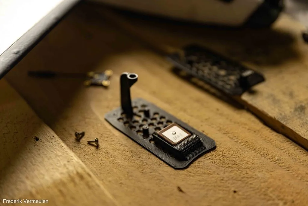 Nắp che ESC ZoHD Dart 250 và giá đỡ VTX, GPS