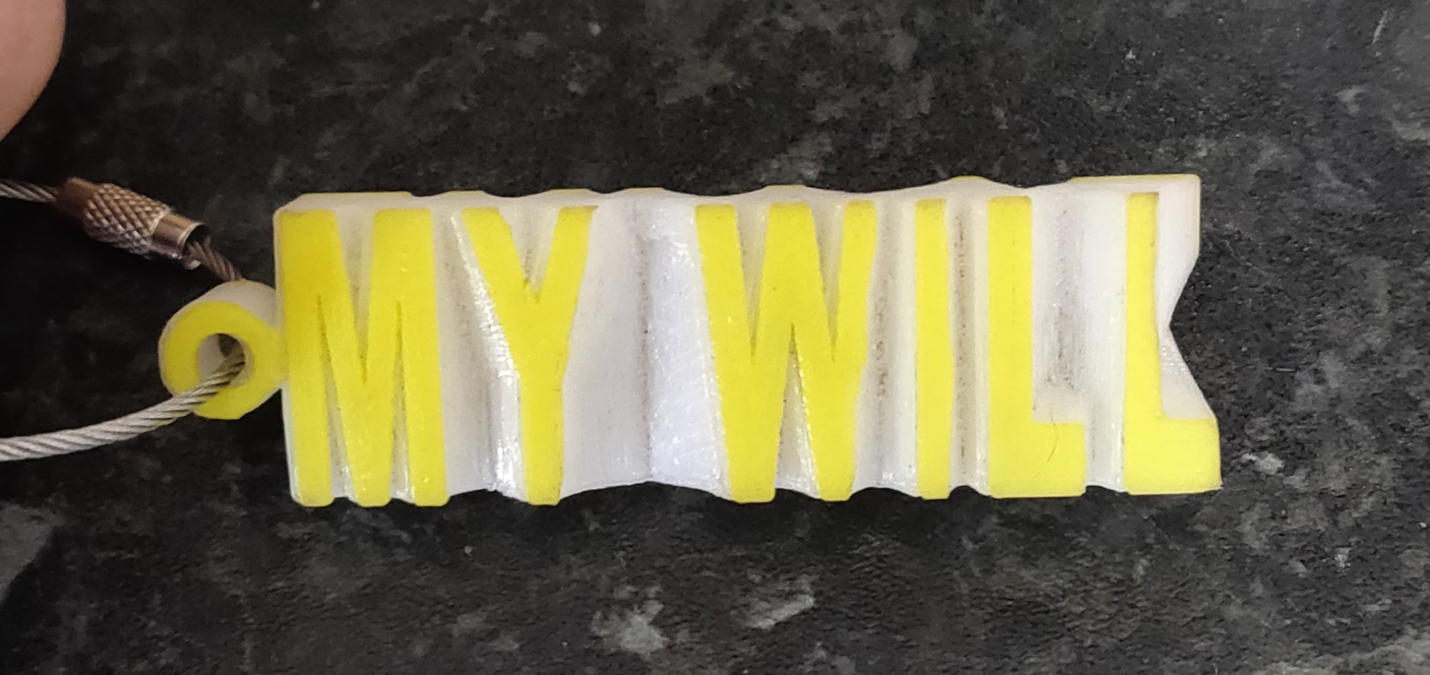 Móc khóa hài hước "Ý chí sống" cho bạn bè