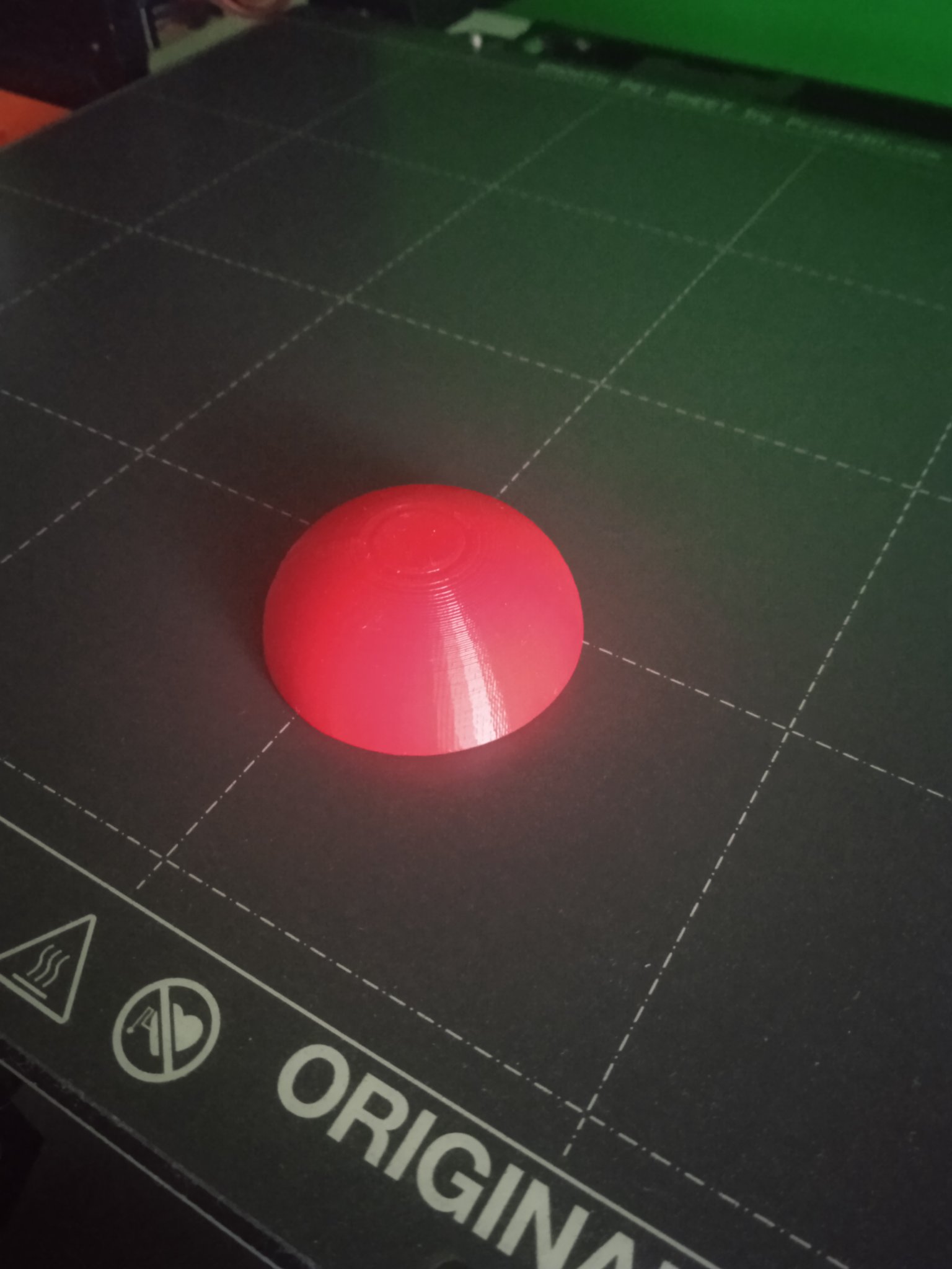 Mô hình nút bấm đơn giản với 2 phần