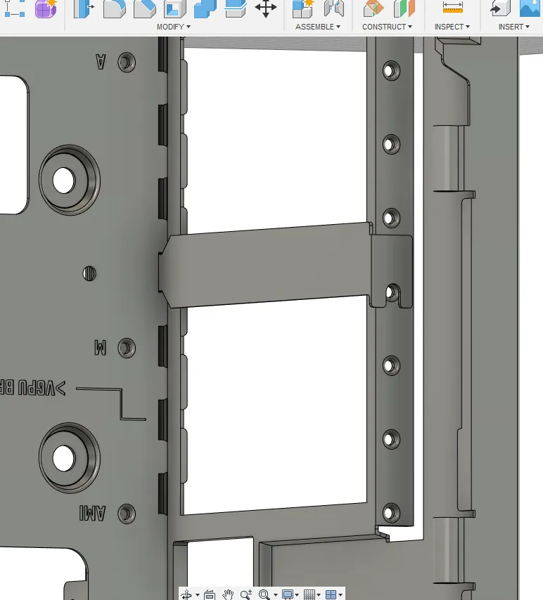 Nắp khe PCI Qube 500 giữ bụi và duy trì luồng khí