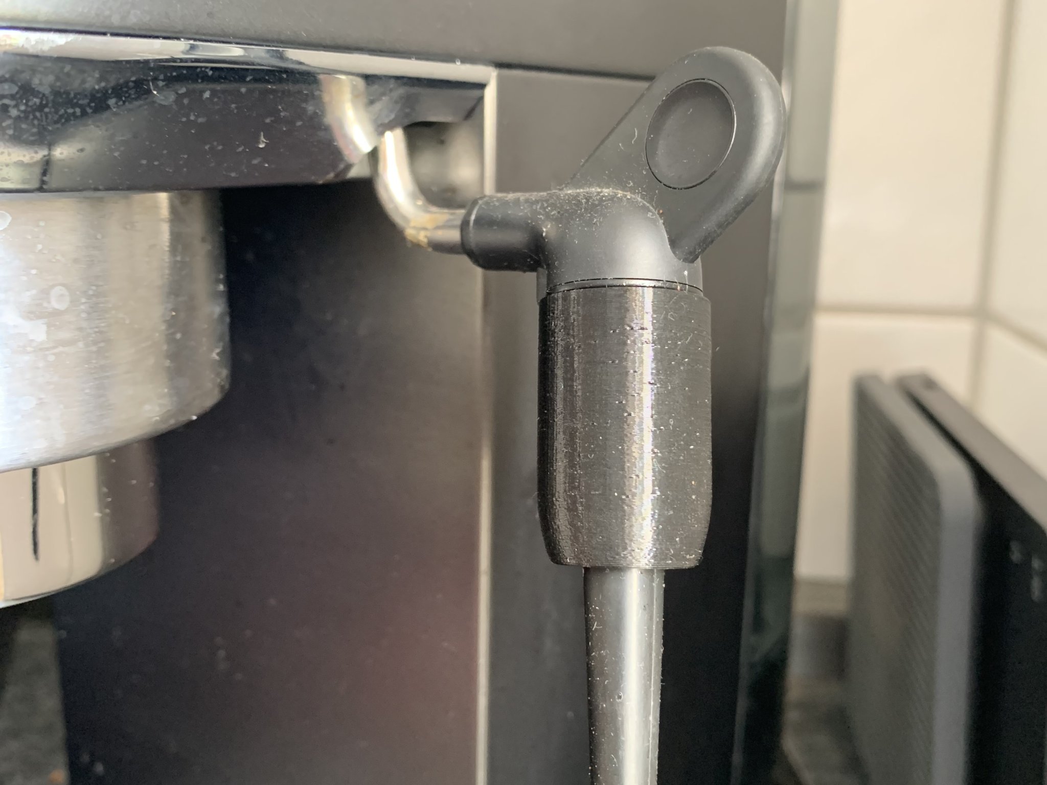 Giá đỡ cho máy tạo bọt sữa Delonghi Dedica EC 685