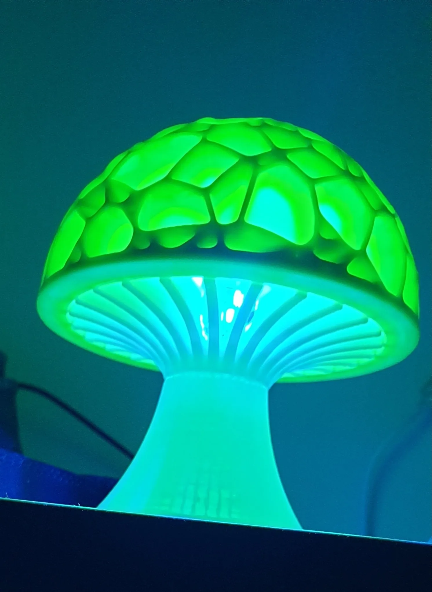 Đèn LED hình nấm trang trí nội thất