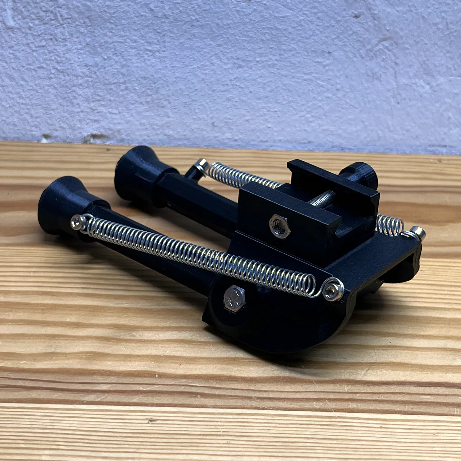 Giá đỡ hai chân cho súng hơi Artemis CP1-M