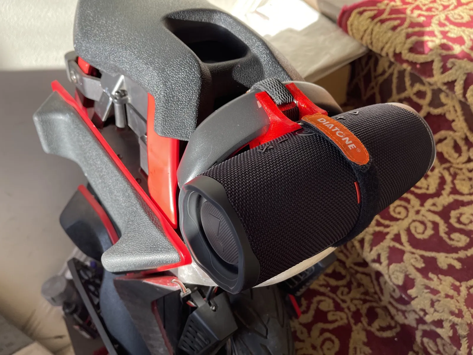 Giá đỡ loa cho xe điện KingSong S22