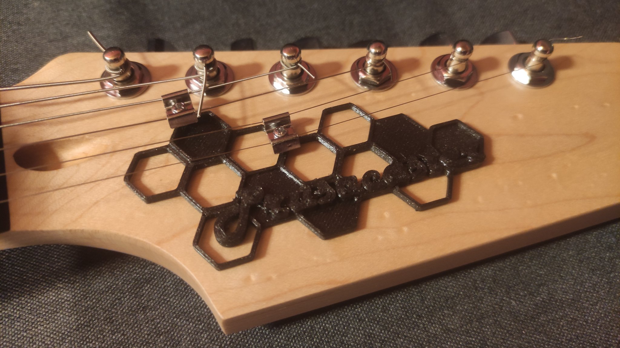 Đồ trang trí đầu guitar Prusacaster phong cách Prusa-Hexagon