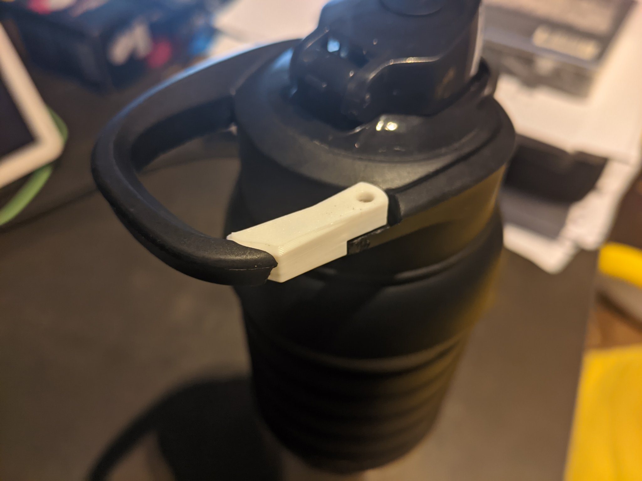 Bộ phận thay thế carabiner cho chai Under Armour 24oz