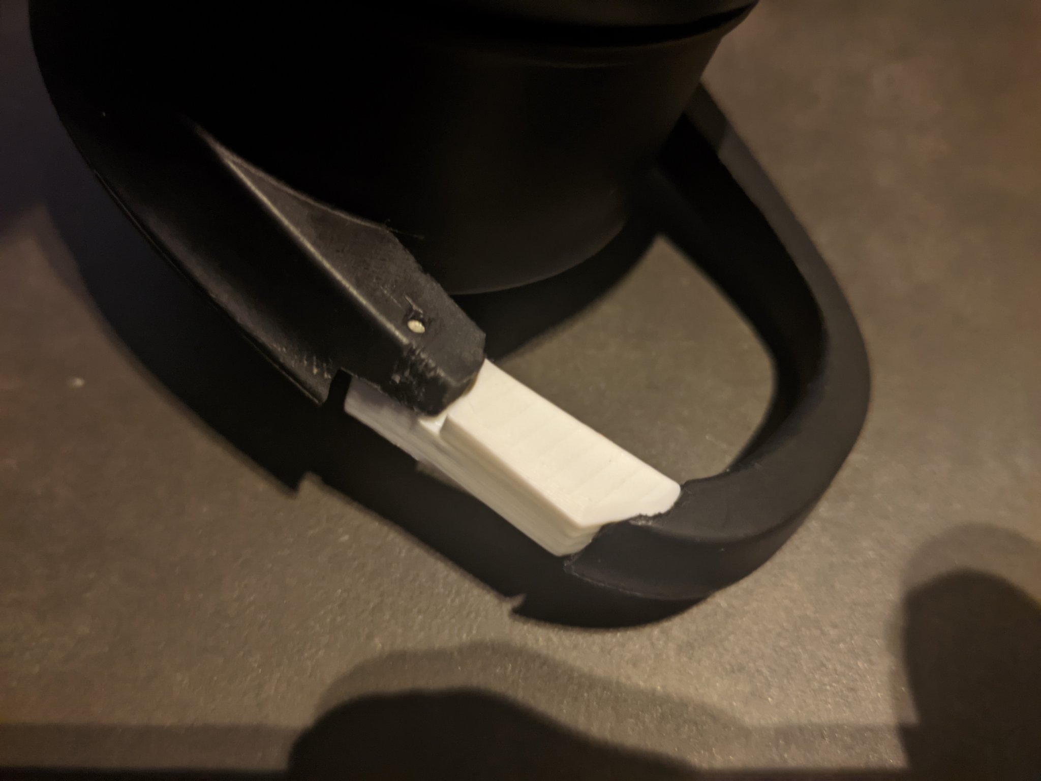 Bộ phận thay thế carabiner cho chai Under Armour 24oz