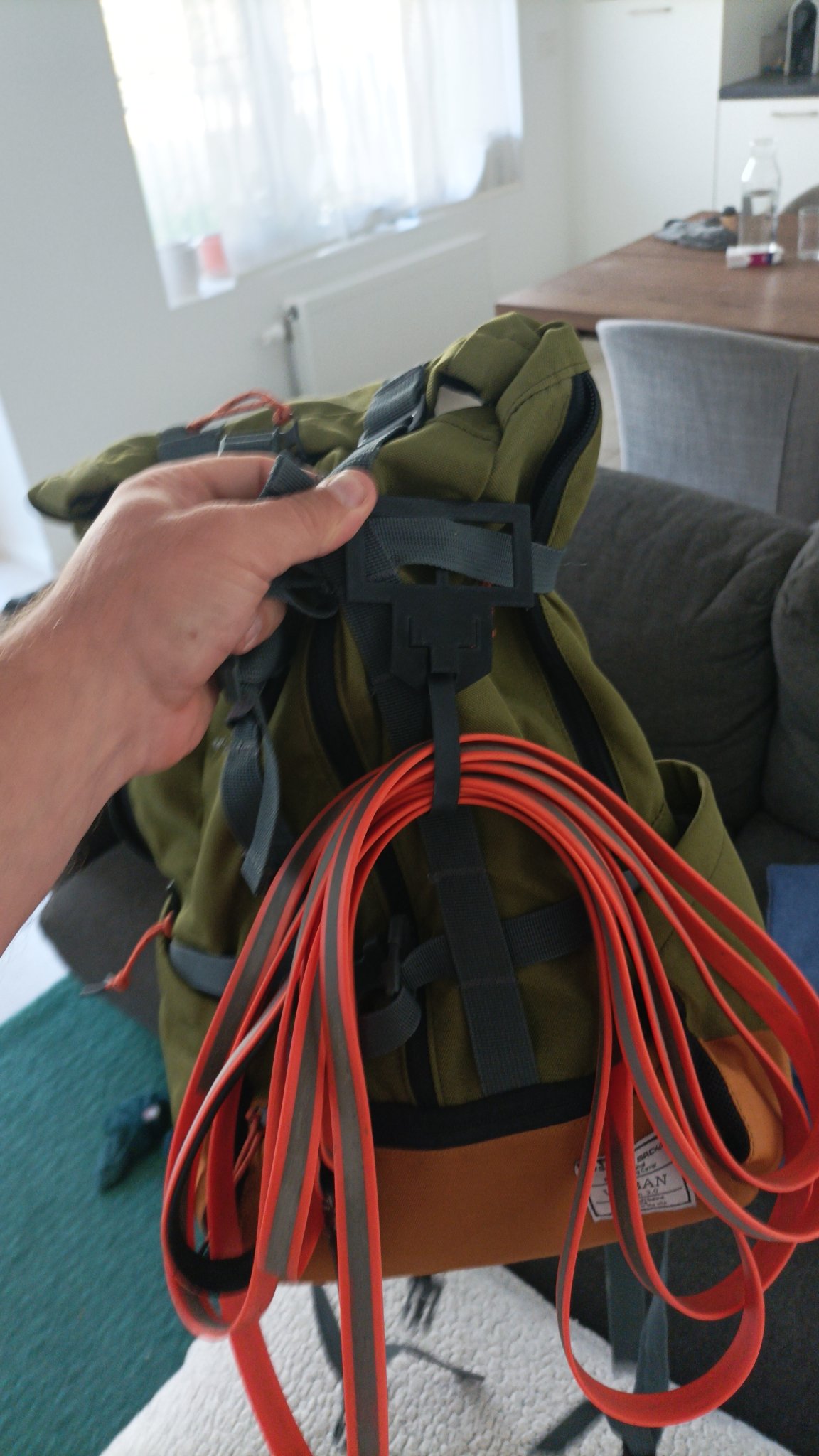 Giá đỡ leash cho ba lô thể thao K9