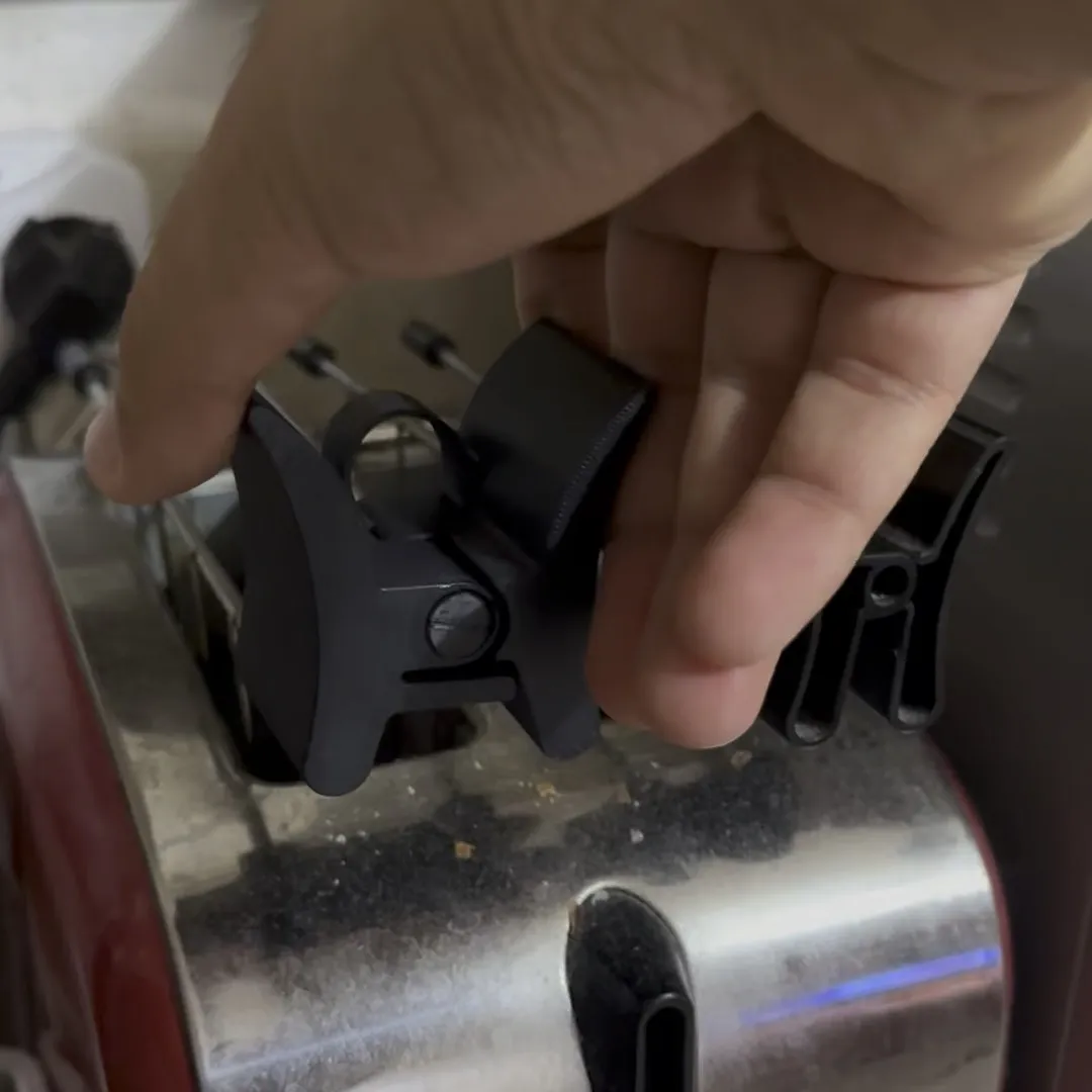 Kẹp thay thế cho máy nướng bánh Girmi