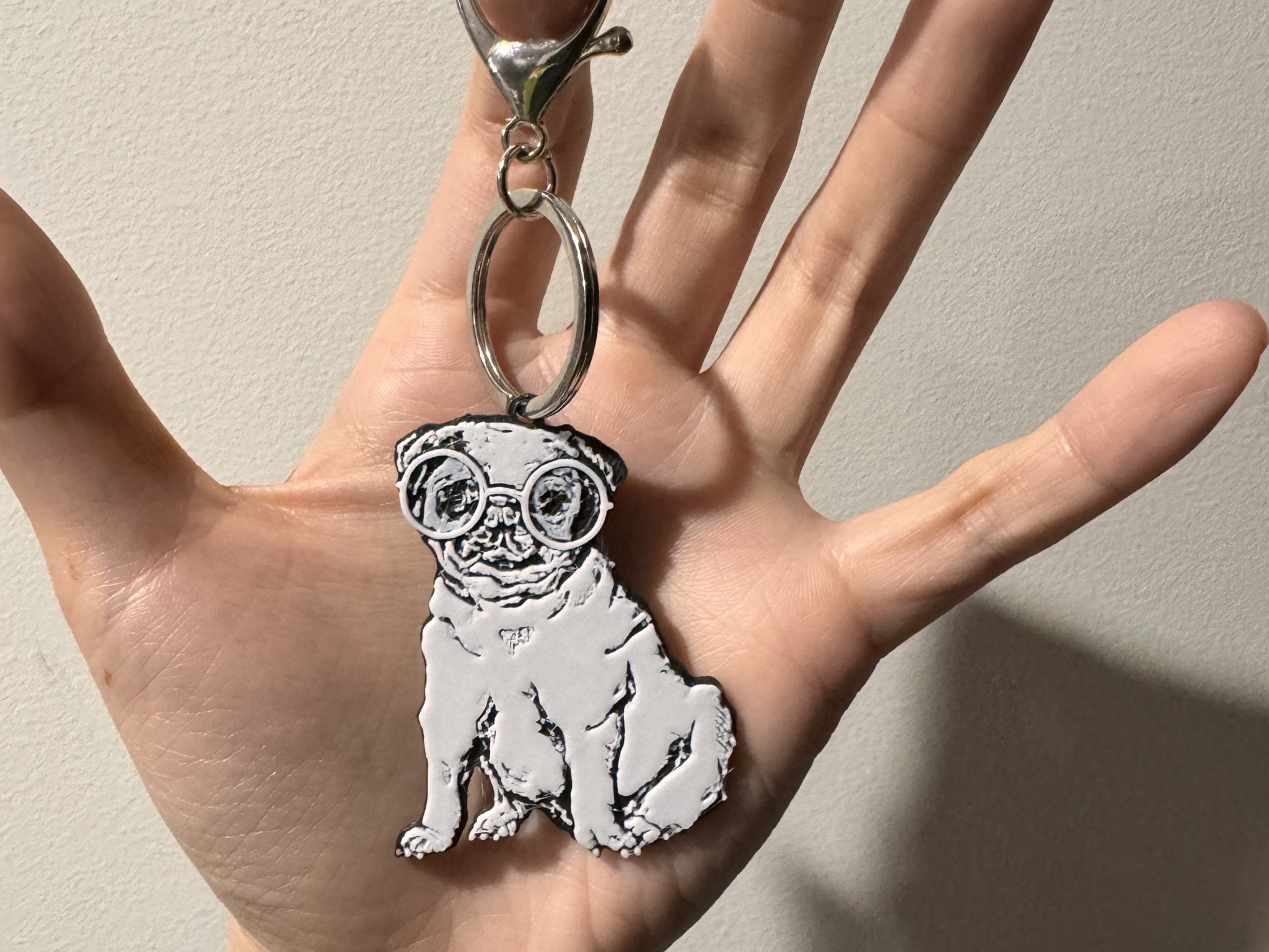 Móc khóa hình chó Pug dành cho người yêu thú cưng