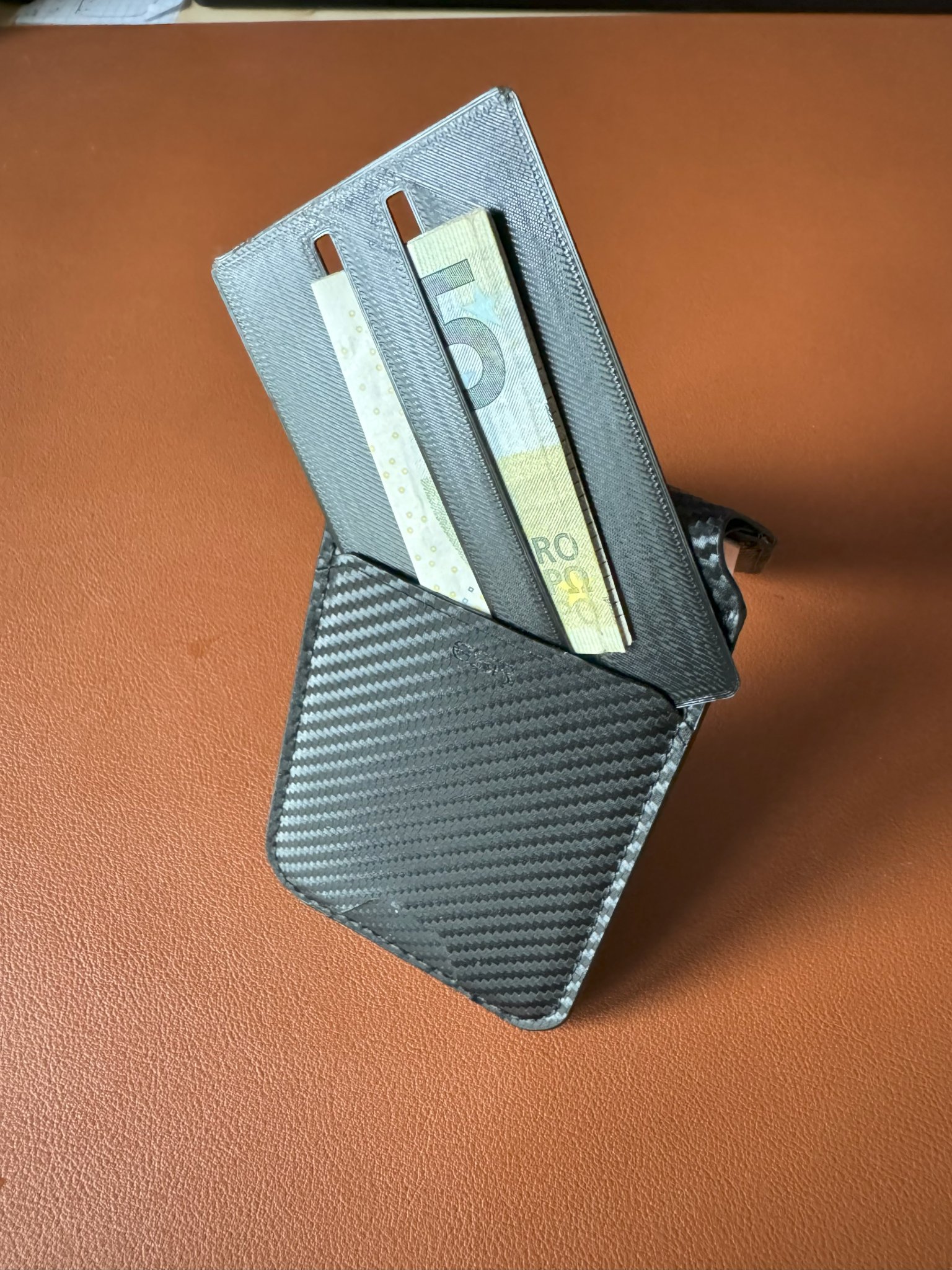 Thẻ tiền mỏng gọn cho ví điện thoại thông minh