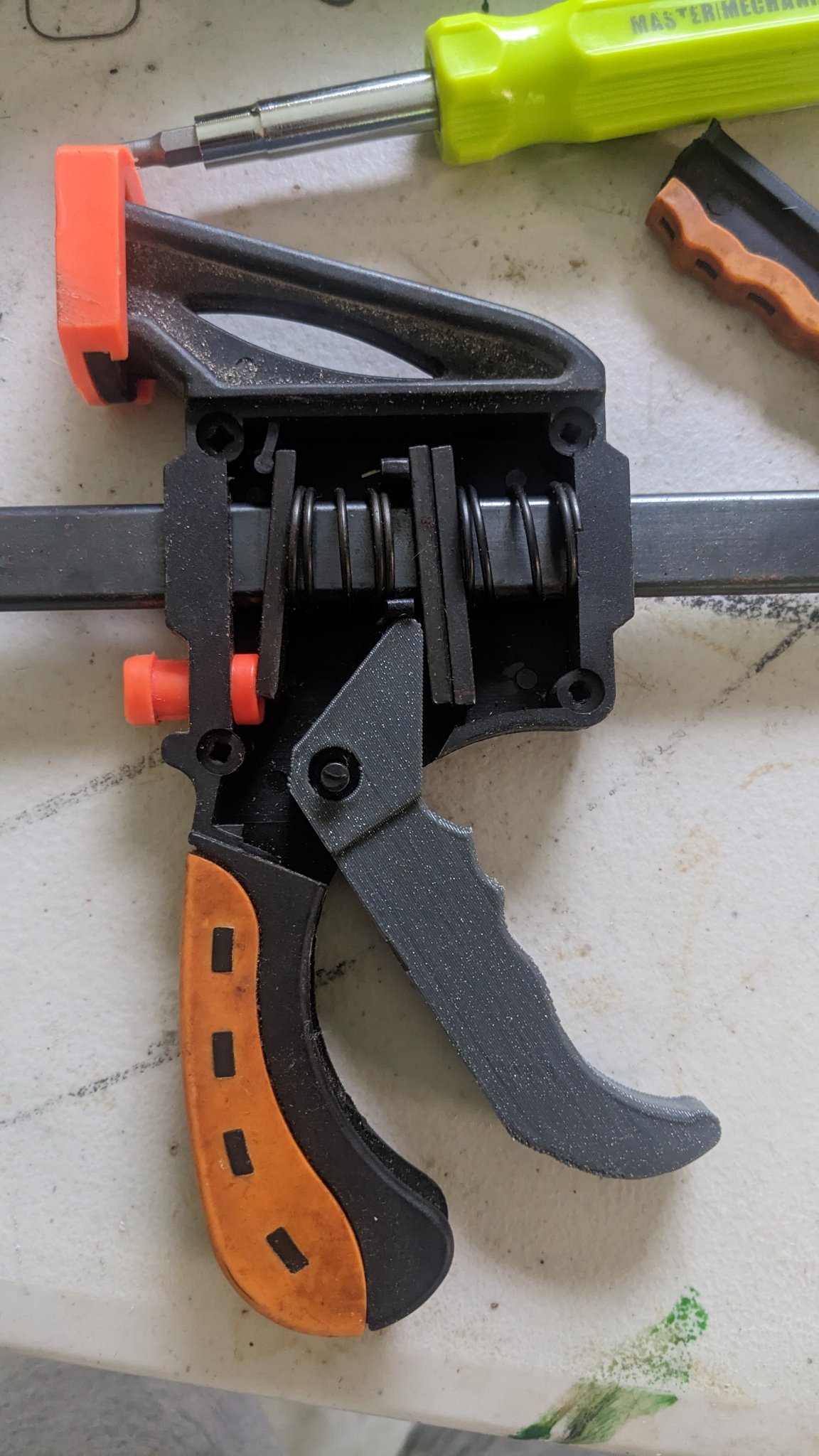 Tay cầm kẹp trượt thay thế cho kẹp kích hoạt