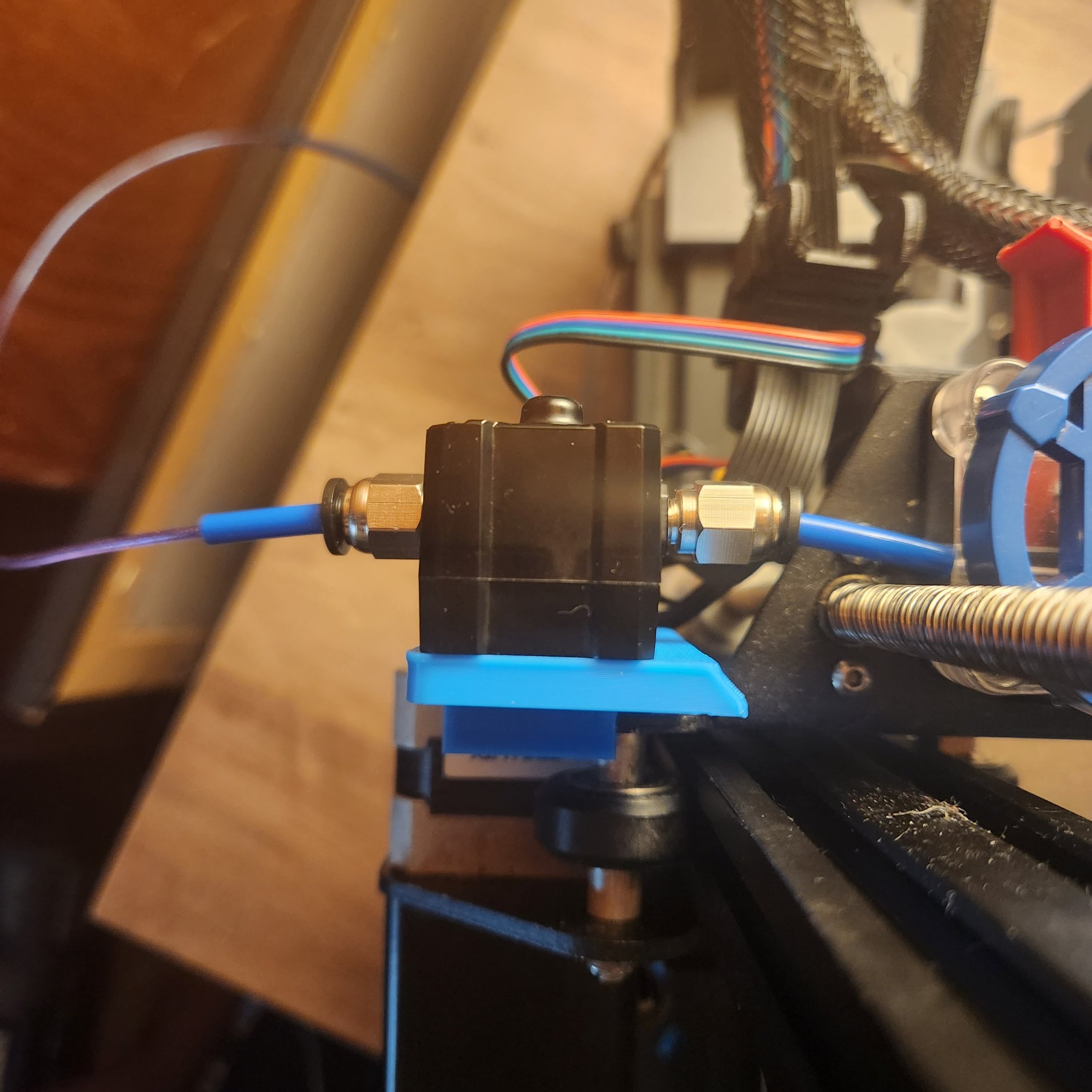 Giá đỡ cảm biến filament BTT SFS v2 cho Ender 3 v2