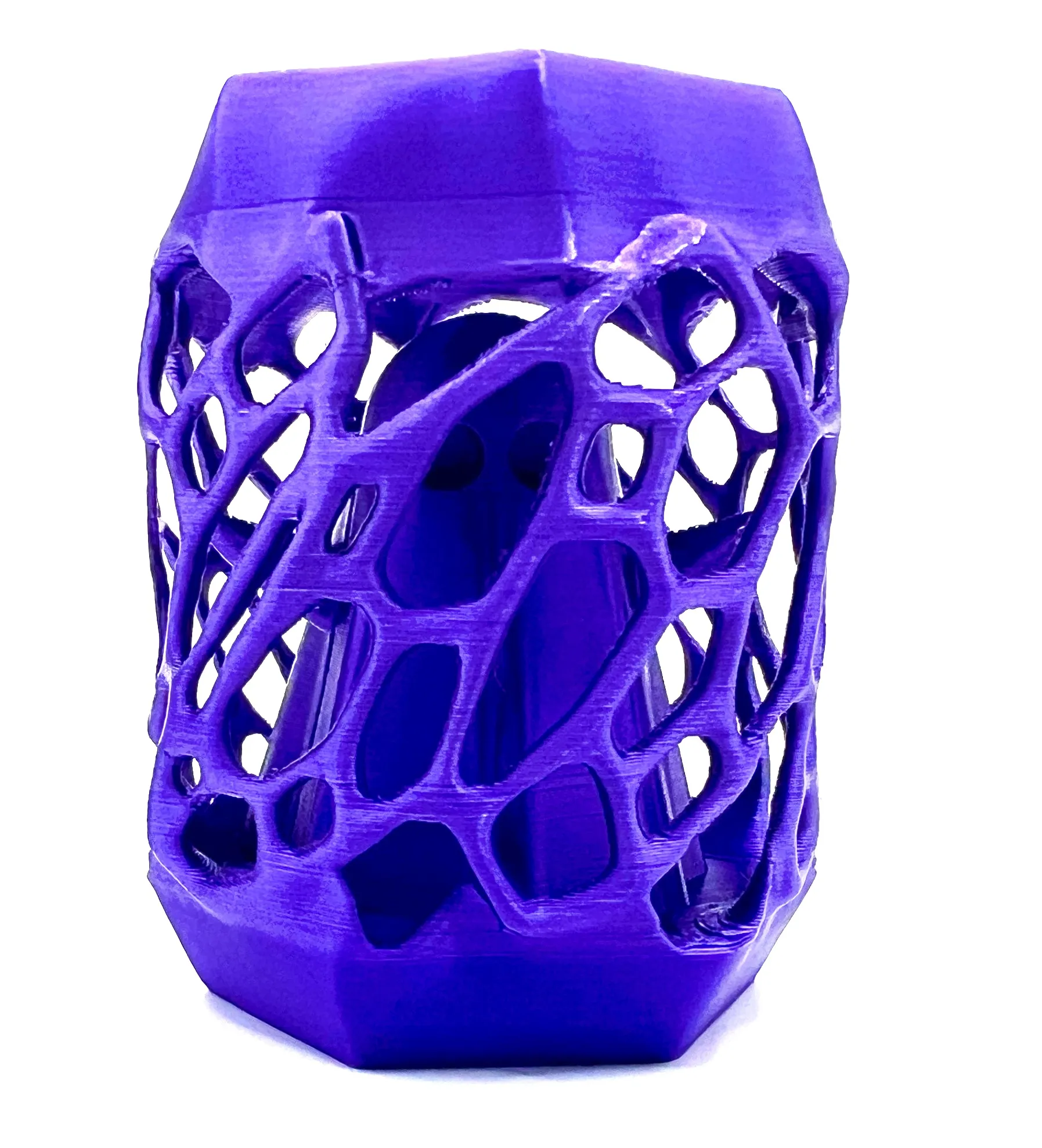 Ma dễ thương trong lồng trang trí Halloween